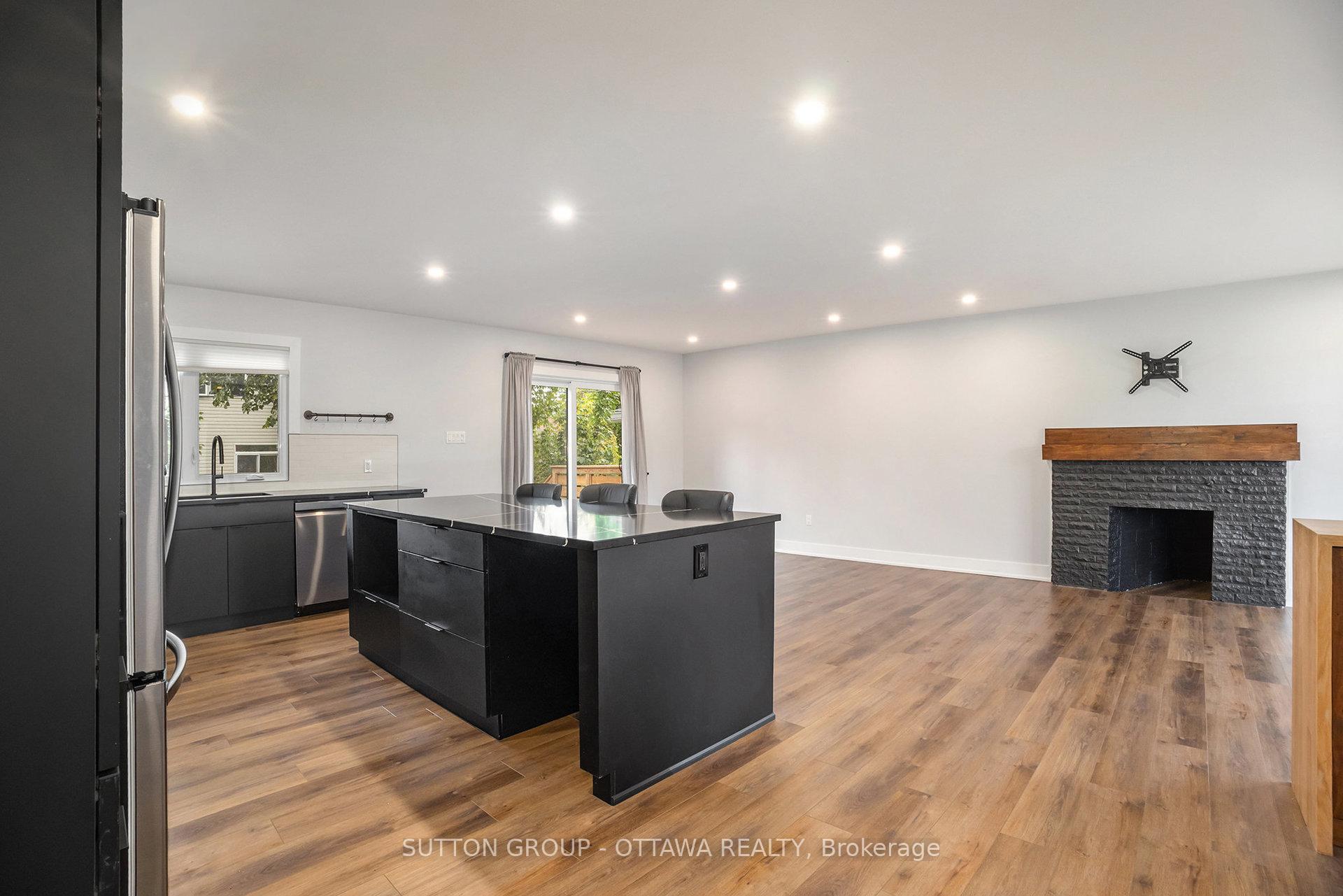 Photo 9 of 1299 Brookline Avenue, Ottawa, Ellwood — HOMEH