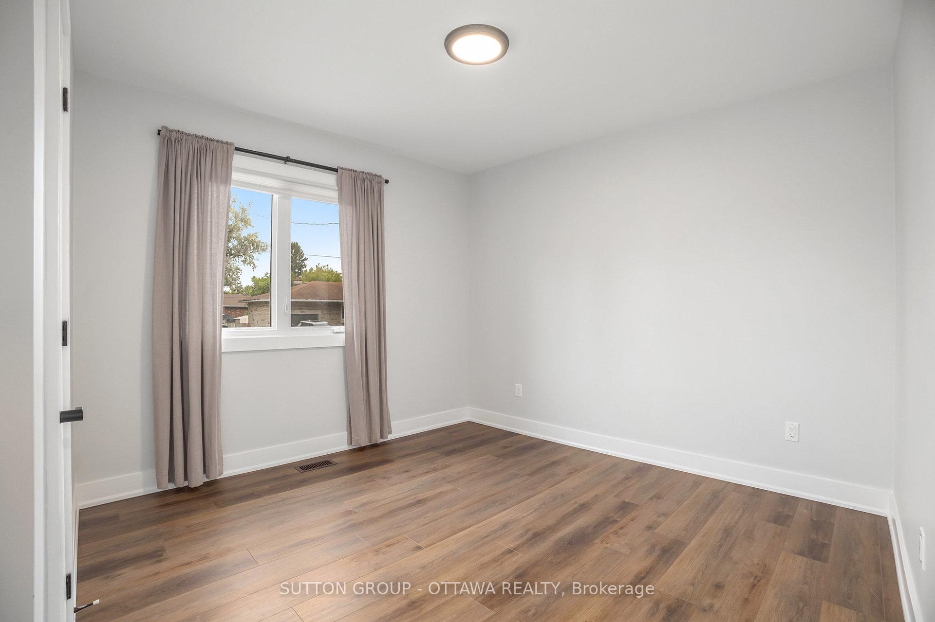 Photo 15 of 1299 Brookline Avenue, Ottawa, Ellwood — HOMEH