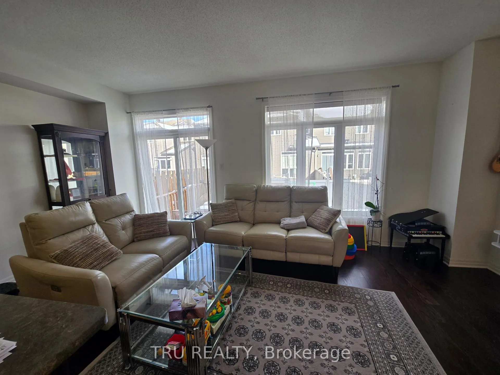 Photo 2 of 534 Rioja Street, Ottawa, Kanata - Emerald Meadows/Trailwest — HOMEH