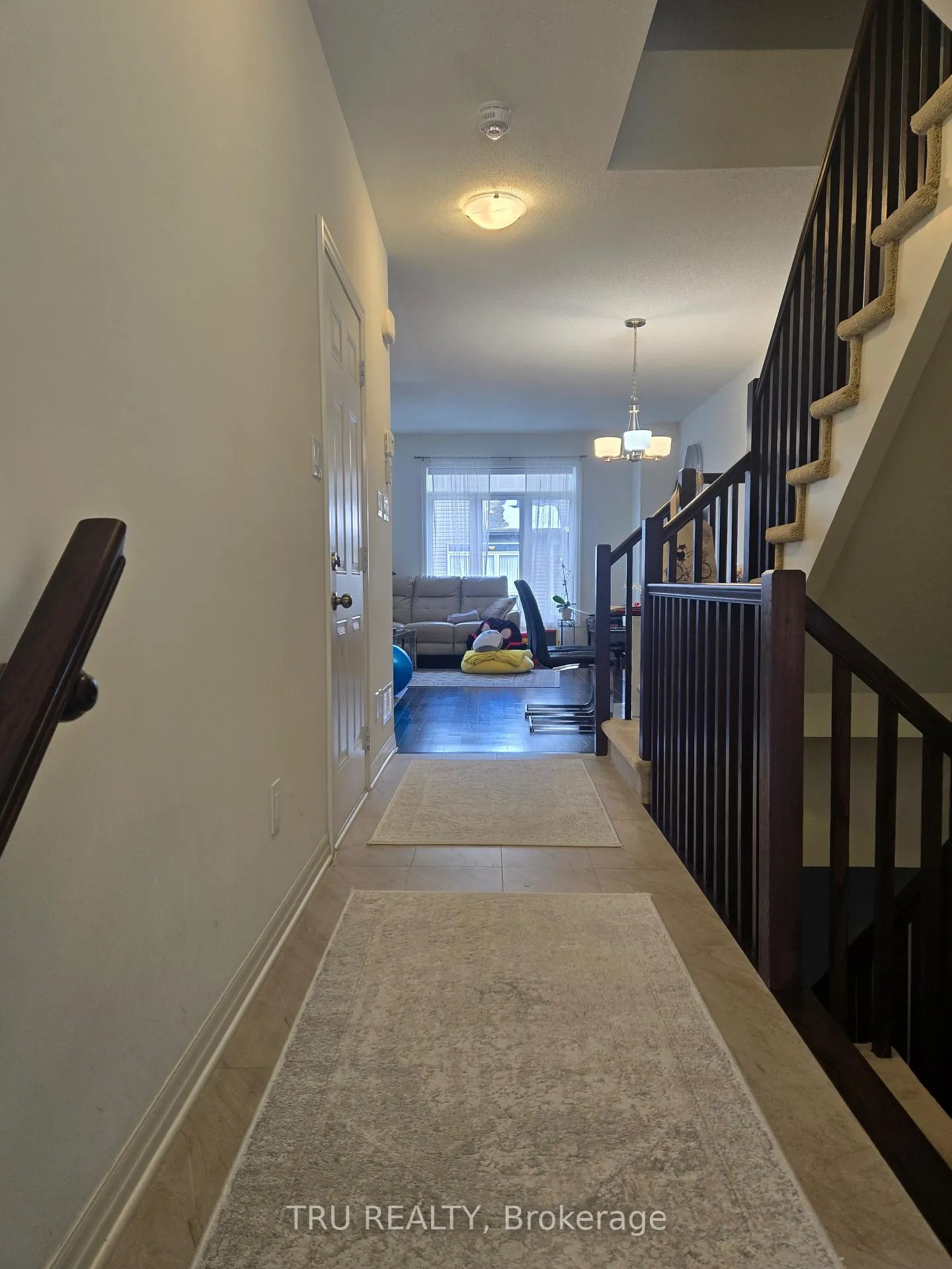Photo 4 of 534 Rioja Street, Ottawa, Kanata - Emerald Meadows/Trailwest — HOMEH