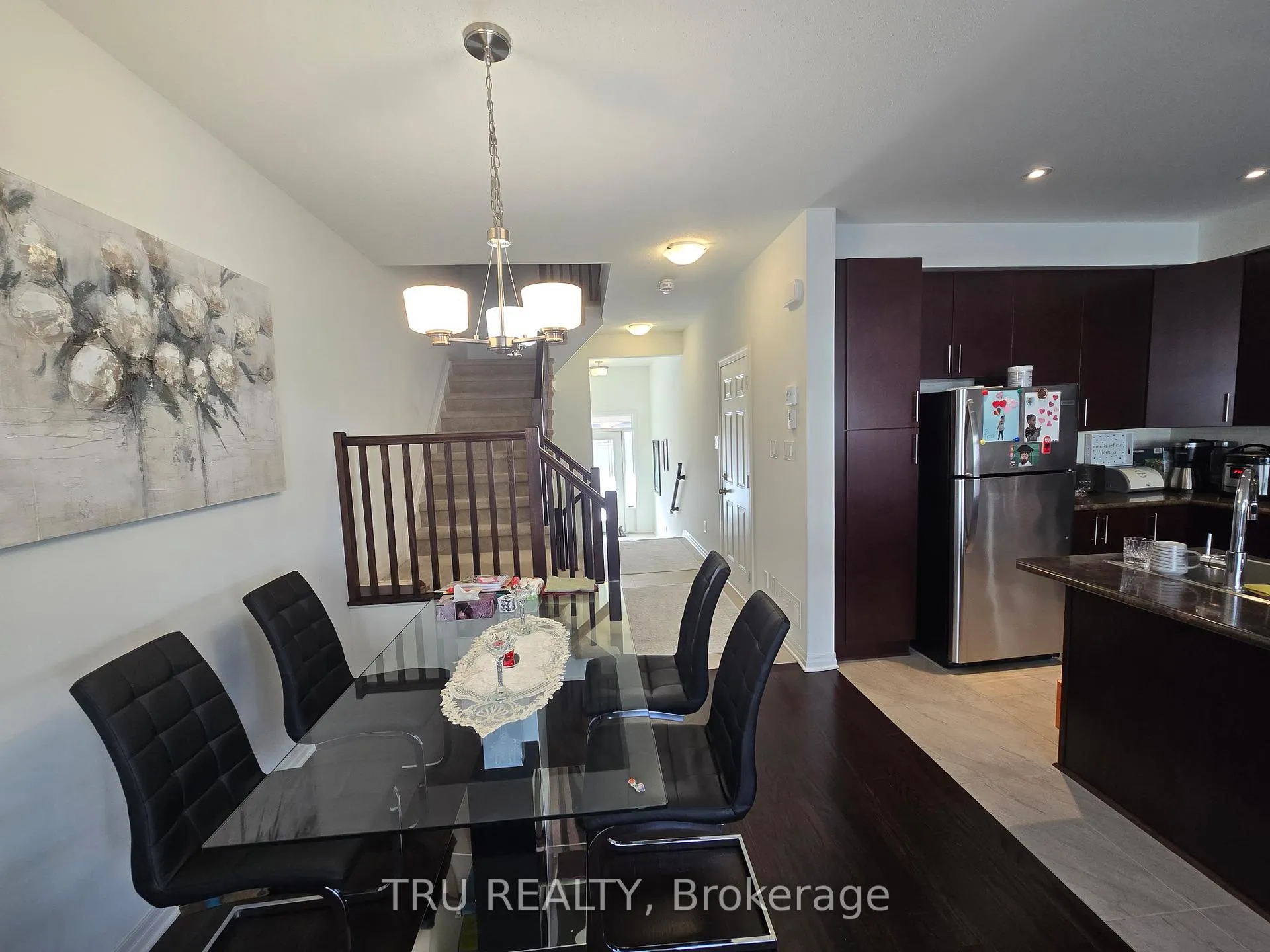 Photo 6 of 534 Rioja Street, Ottawa, Kanata - Emerald Meadows/Trailwest — HOMEH
