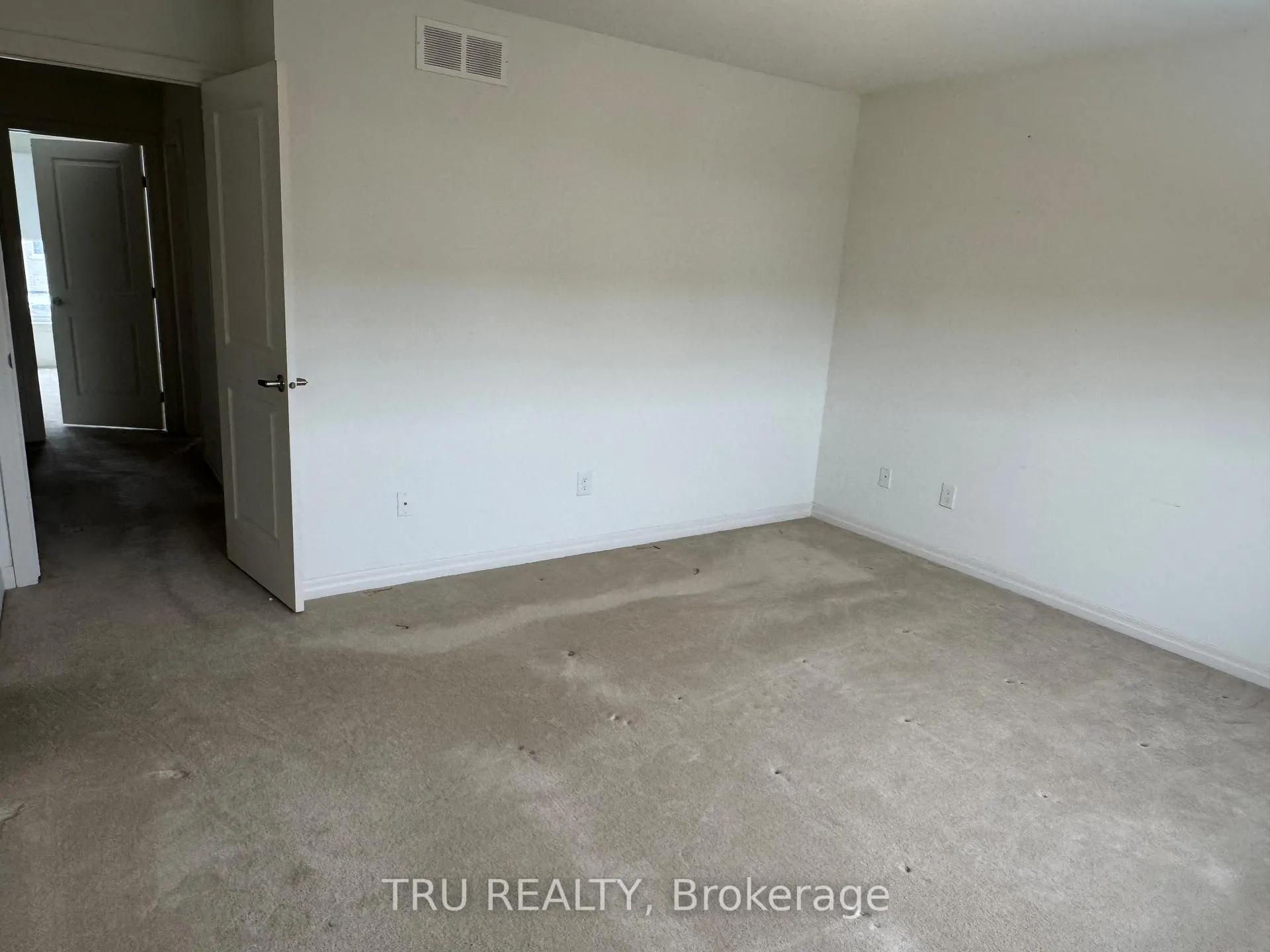 Photo 15 of 534 Rioja Street, Ottawa, Kanata - Emerald Meadows/Trailwest — HOMEH