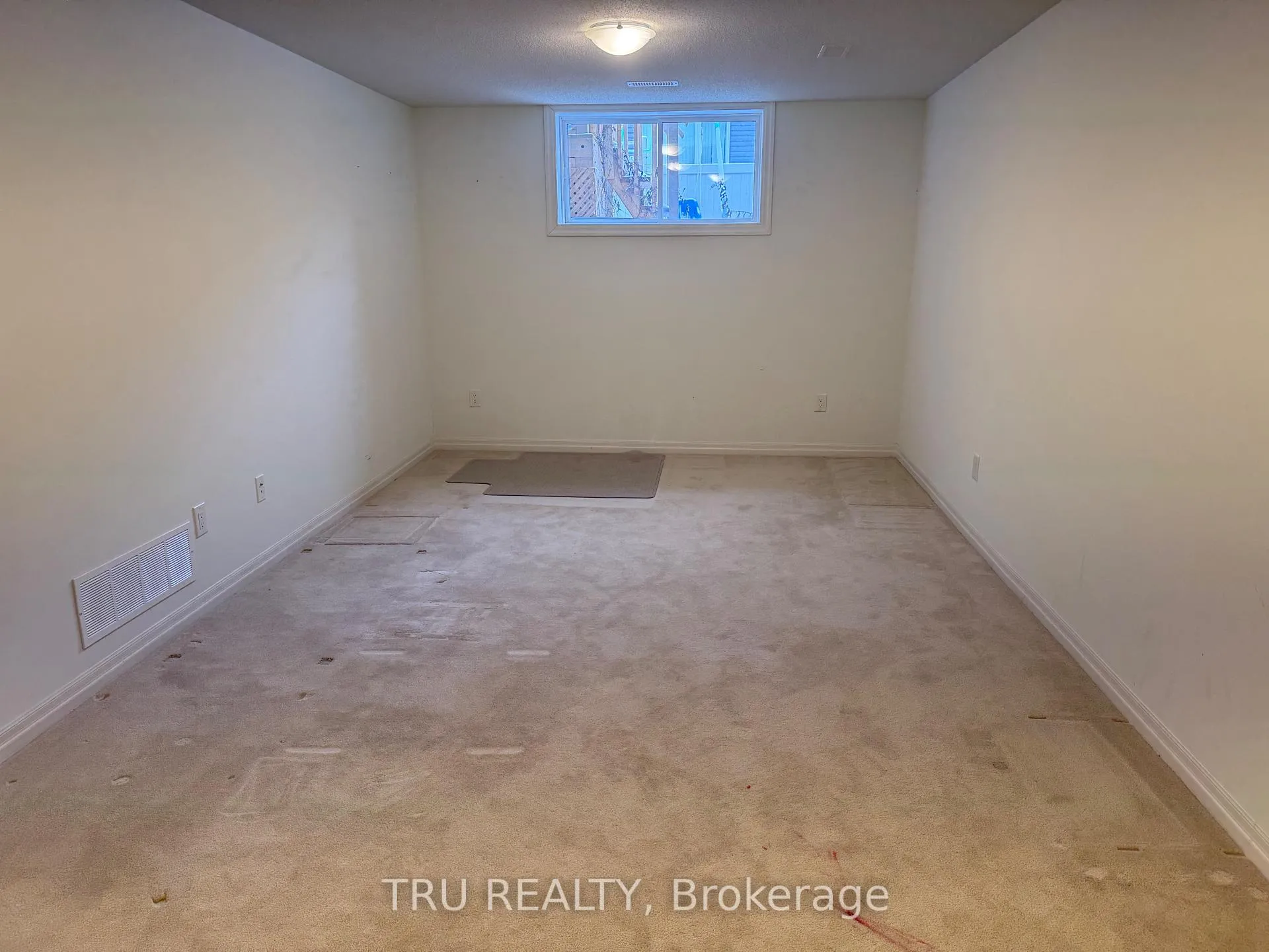 Photo 24 of 534 Rioja Street, Ottawa, Kanata - Emerald Meadows/Trailwest — HOMEH