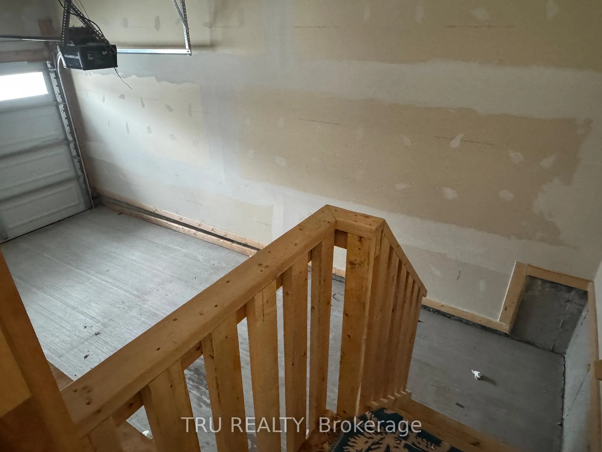 Photo 25 of 534 Rioja Street, Ottawa, Kanata - Emerald Meadows/Trailwest — HOMEH