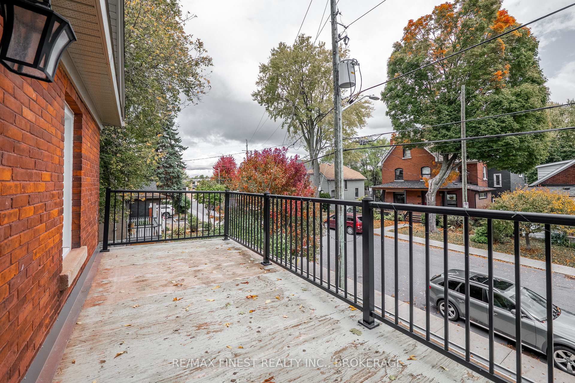 Photo 3 of 560 Frontenac Street, Kingston, East of Sir John A. Blvd — HOMEH