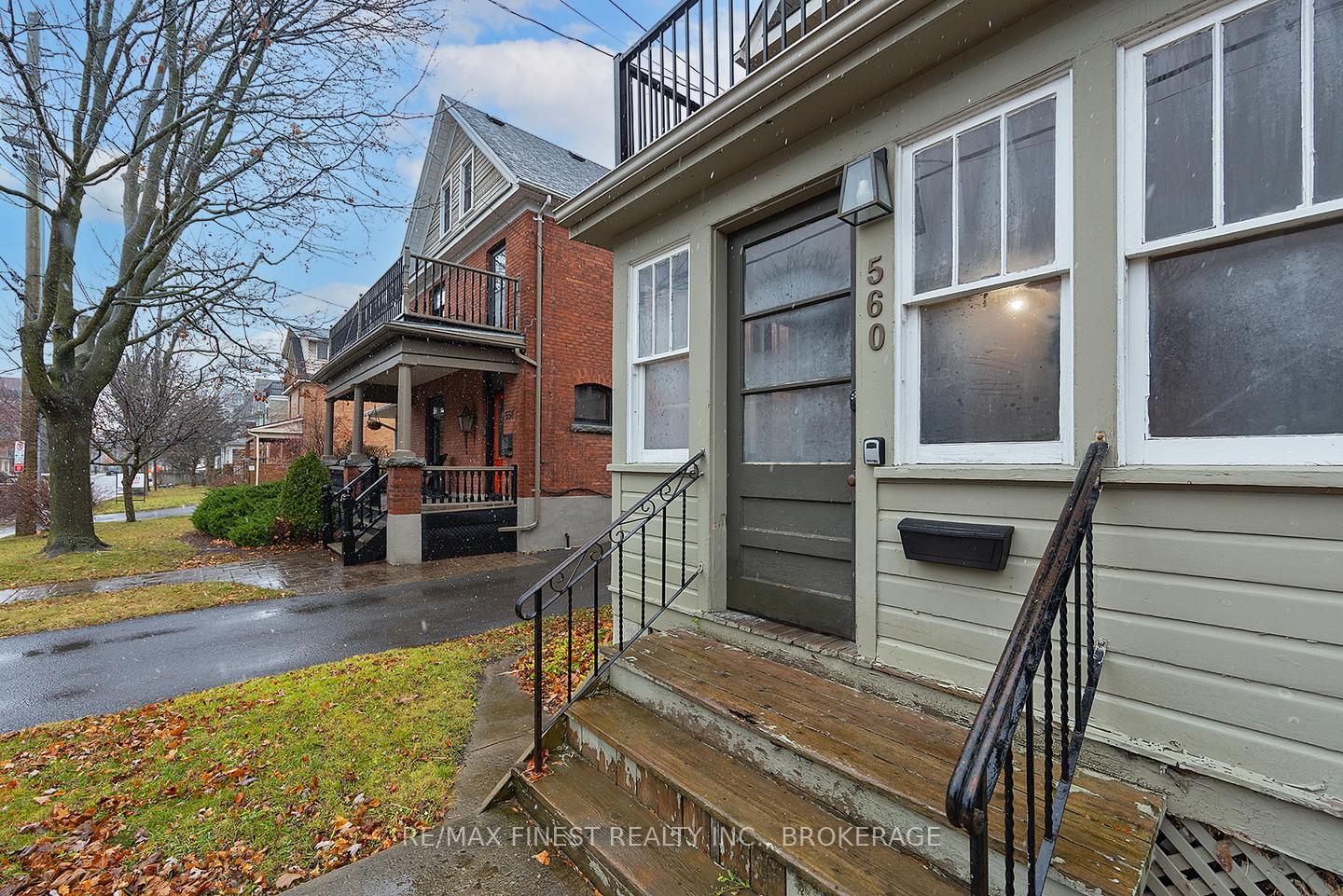 Photo 4 of 560 Frontenac Street, Kingston, East of Sir John A. Blvd — HOMEH