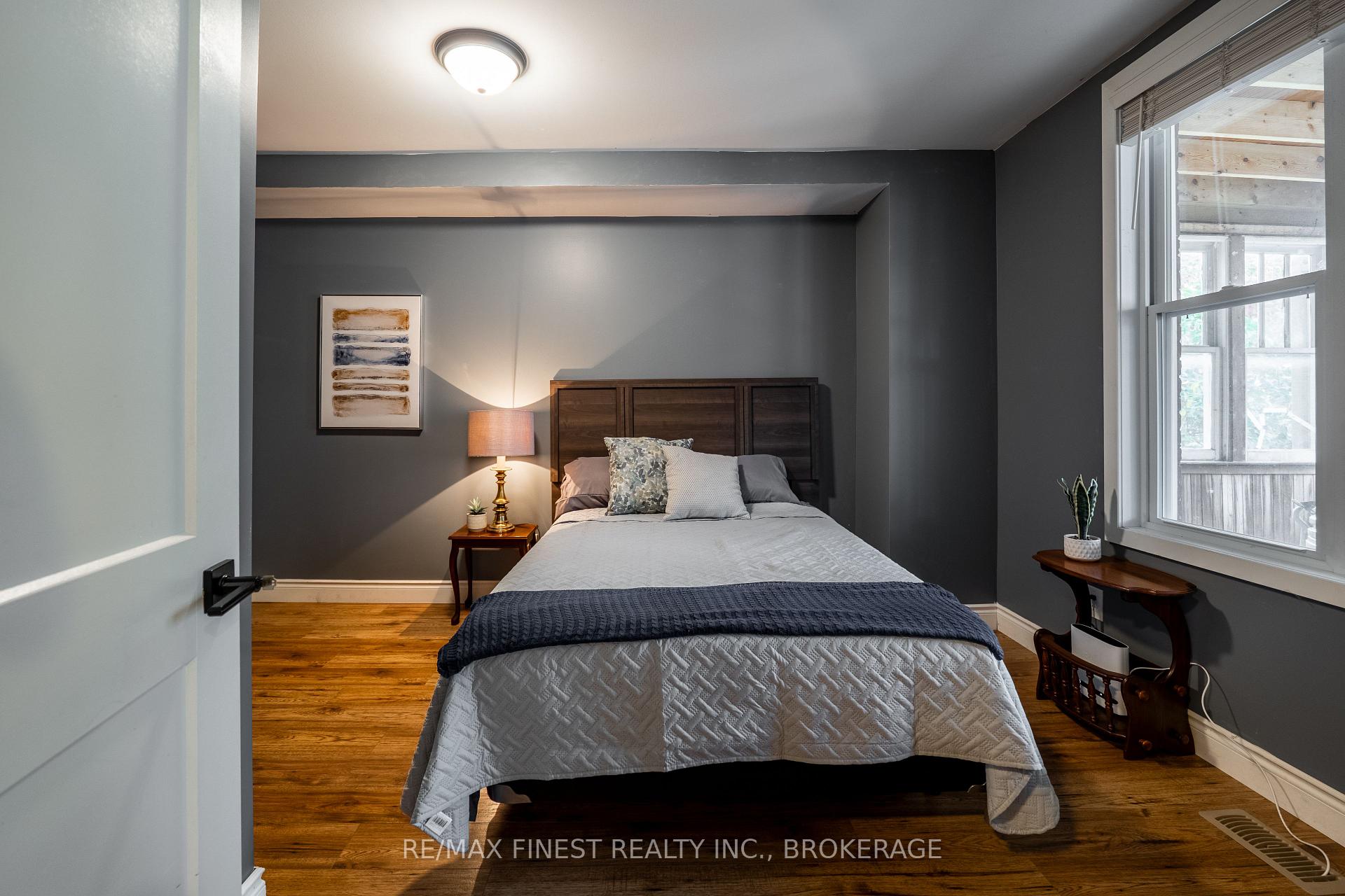 Photo 10 of 560 Frontenac Street, Kingston, East of Sir John A. Blvd — HOMEH
