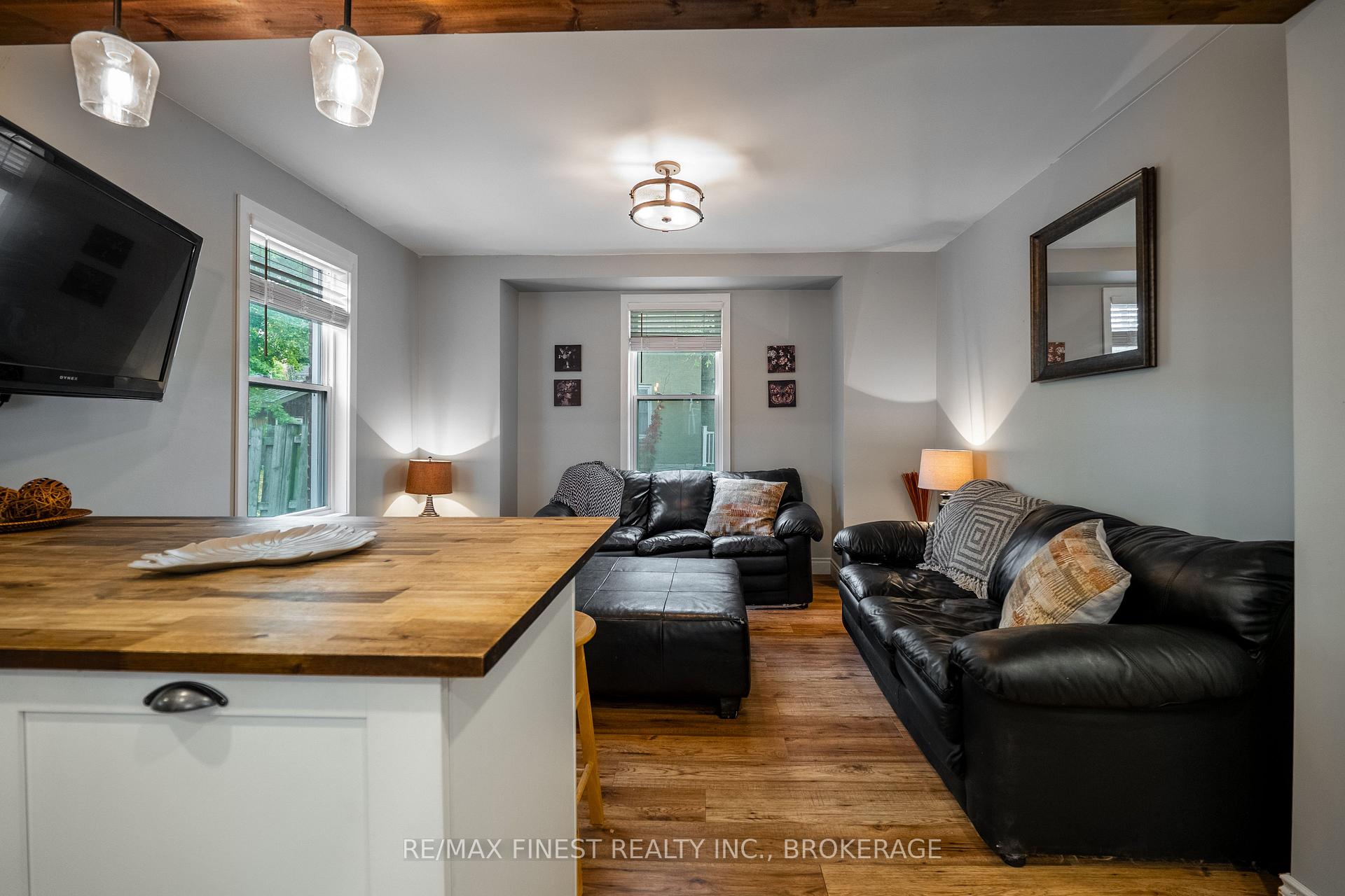 Photo 18 of 560 Frontenac Street, Kingston, East of Sir John A. Blvd — HOMEH