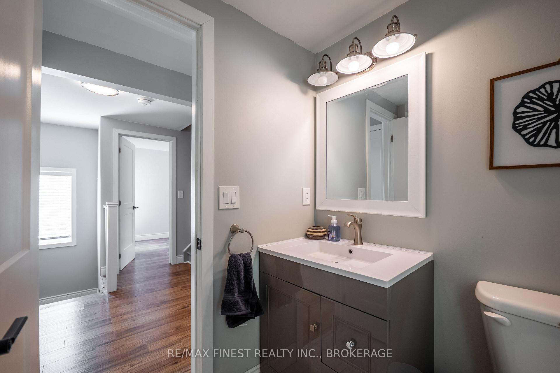 Photo 26 of 560 Frontenac Street, Kingston, East of Sir John A. Blvd — HOMEH
