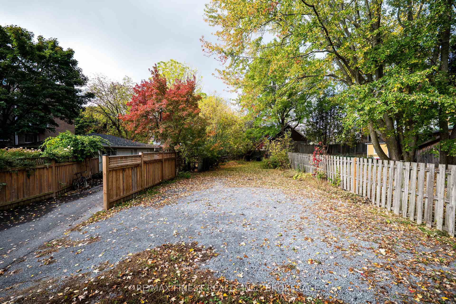Photo 36 of 560 Frontenac Street, Kingston, East of Sir John A. Blvd — HOMEH