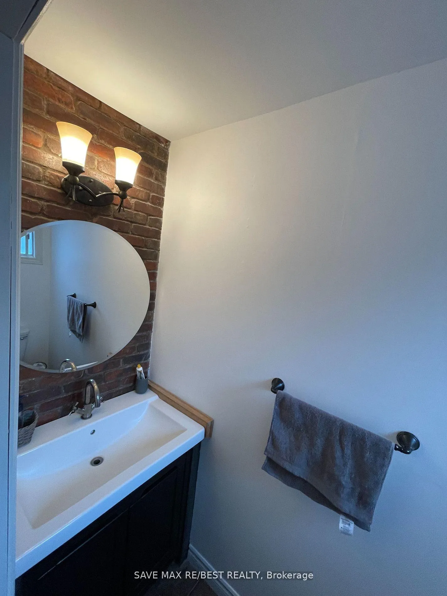 Photo 18 of 268 Manchester Road, Kitchener — HOMEH