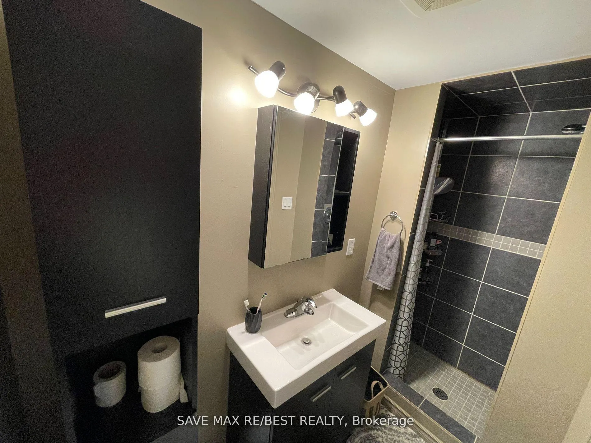 Photo 20 of 268 Manchester Road, Kitchener — HOMEH