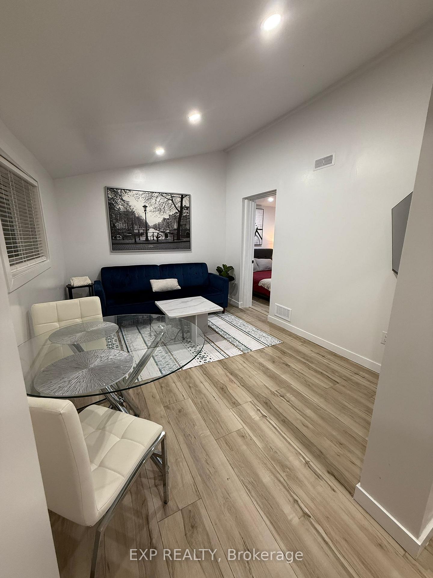 Photo 5 of Unit 3, 564 Brunel Street, Ottawa, CFB Rockcliffe and Area — HOMEH