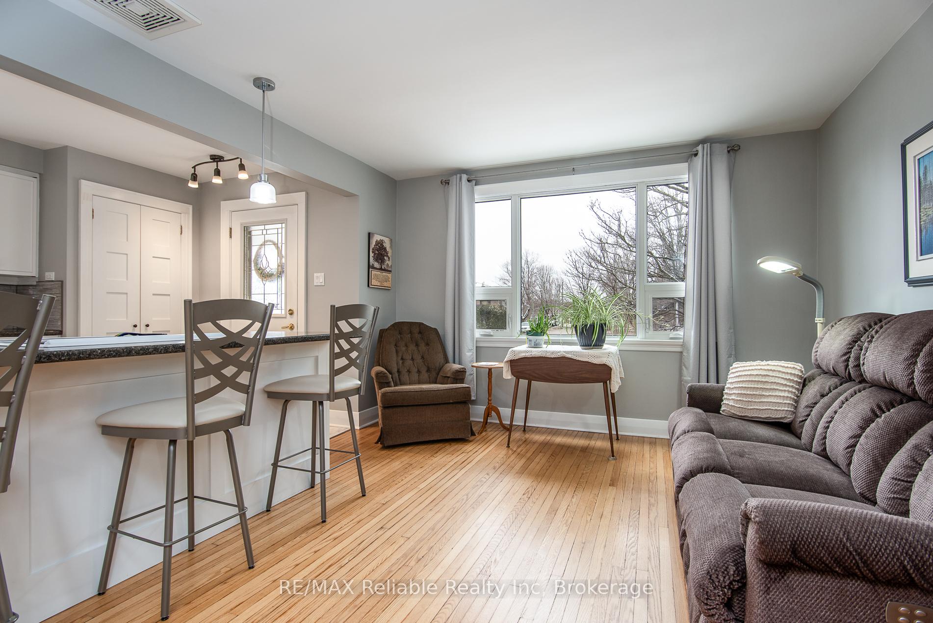 Photo 14 of 147 Goderich Street W, Huron East, Seaforth — HOMEH