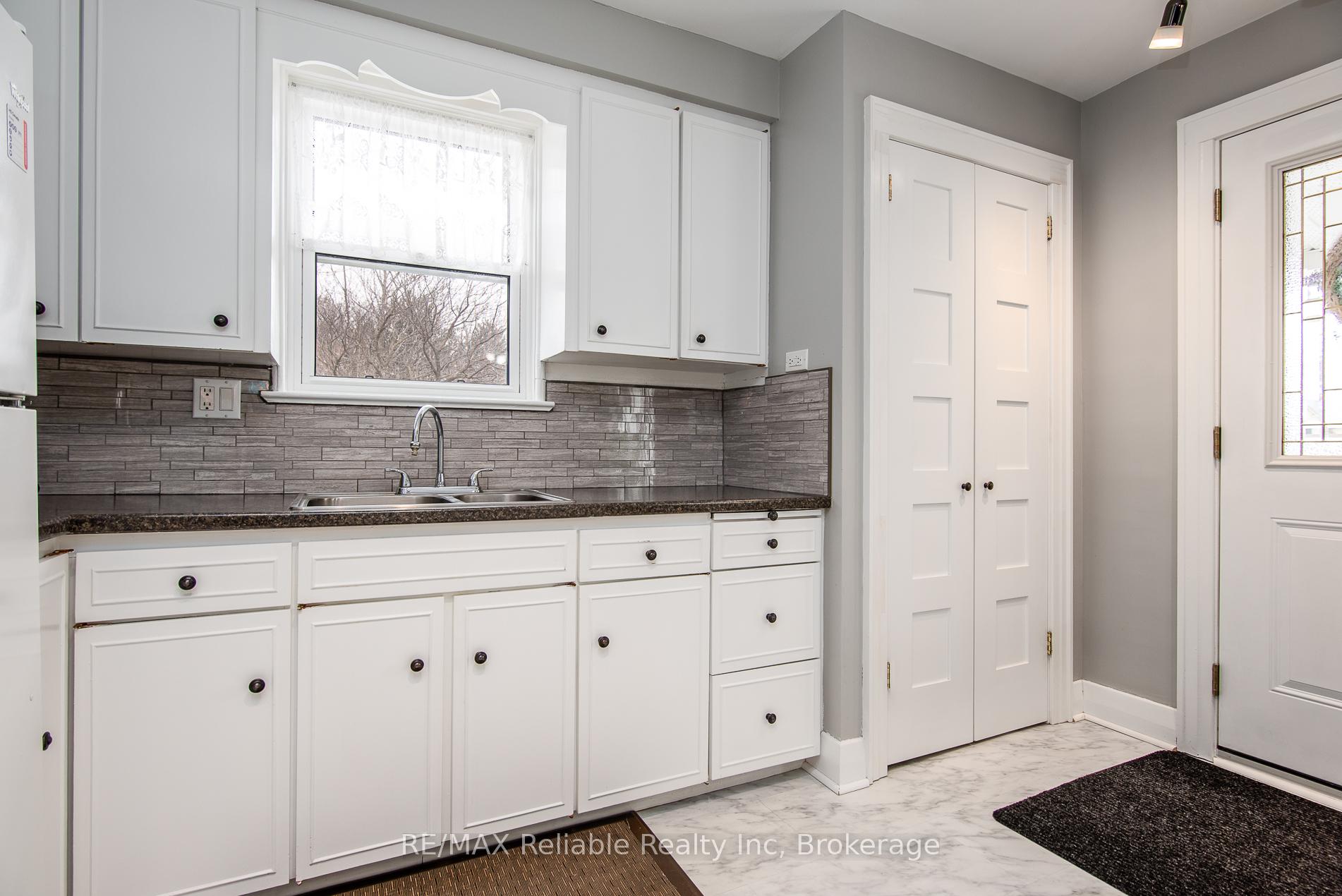 Photo 25 of 147 Goderich Street W, Huron East, Seaforth — HOMEH