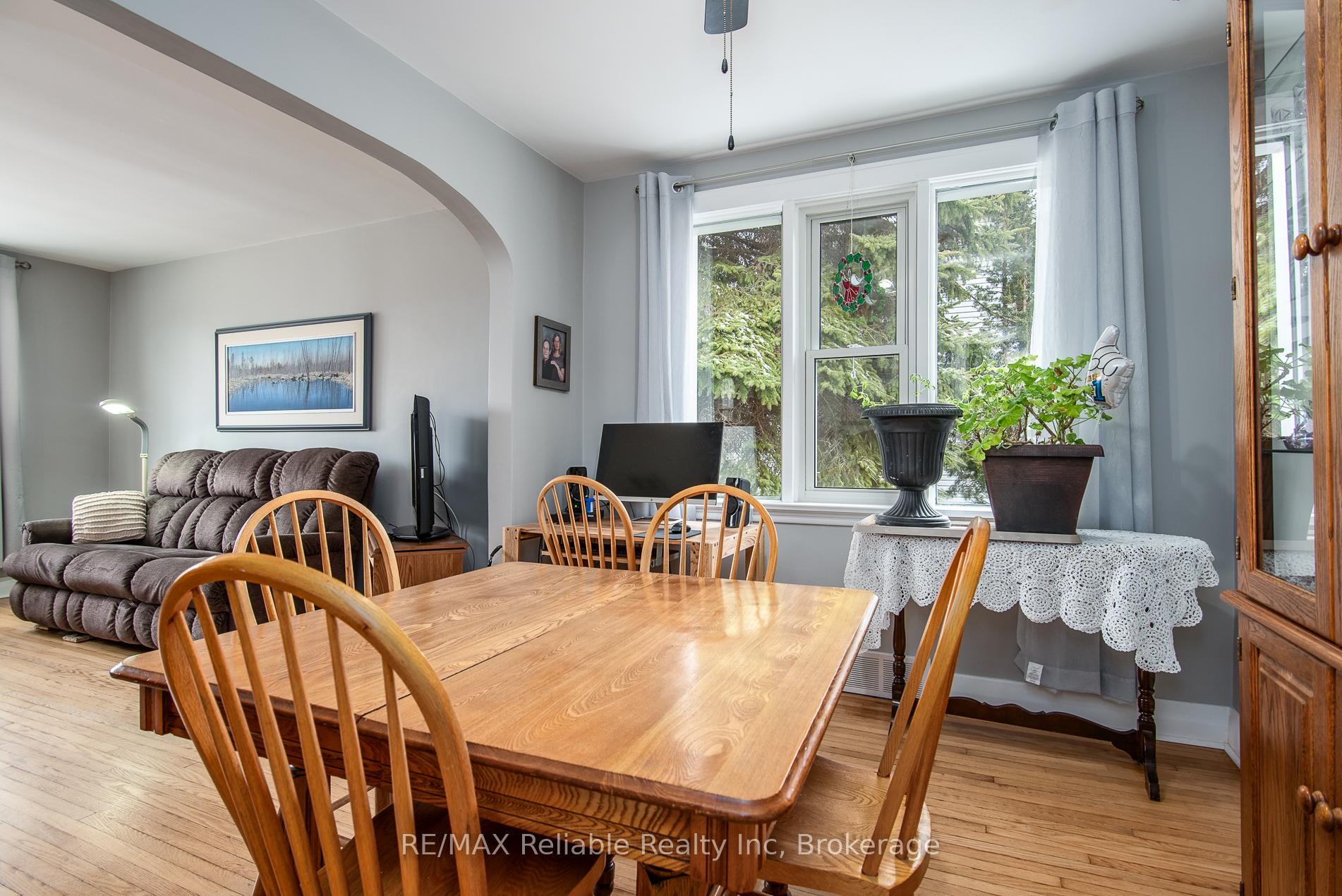 Photo 27 of 147 Goderich Street W, Huron East, Seaforth — HOMEH