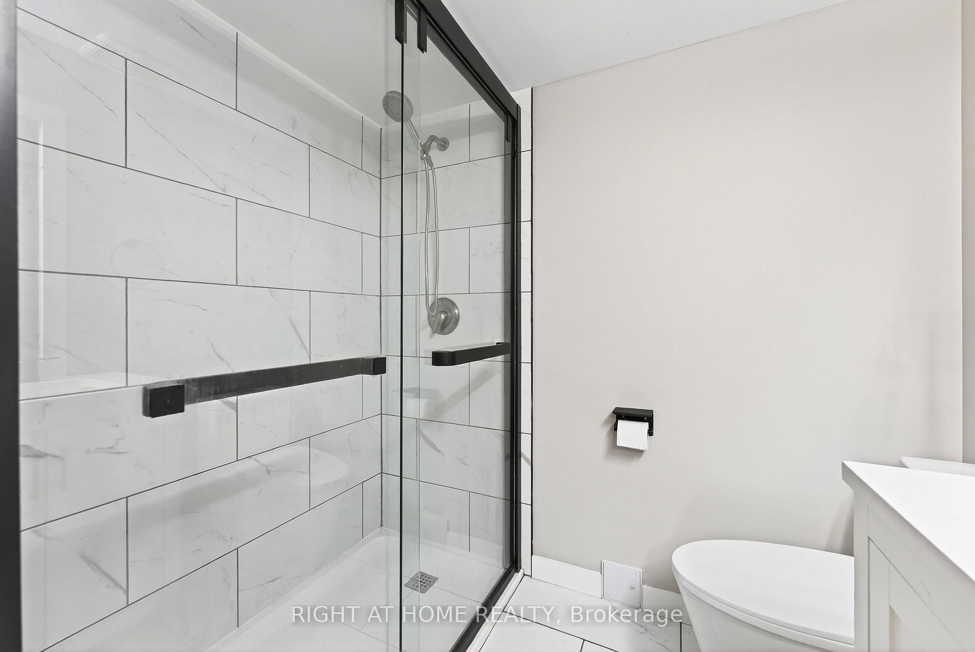 Photo 18 of Unit B, 41 Donna Street, Ottawa, Meadowlands/Crestview — HOMEH