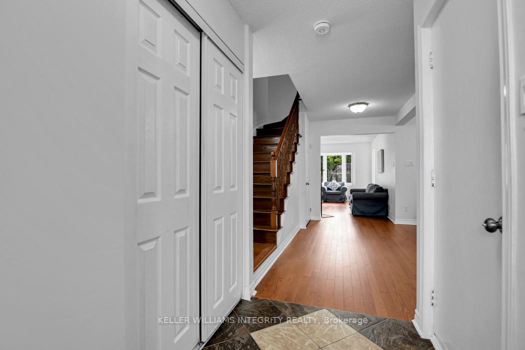Photo 3 of 72 Woodbury Crescent, Ottawa, Hunt Club Park — HOMEH