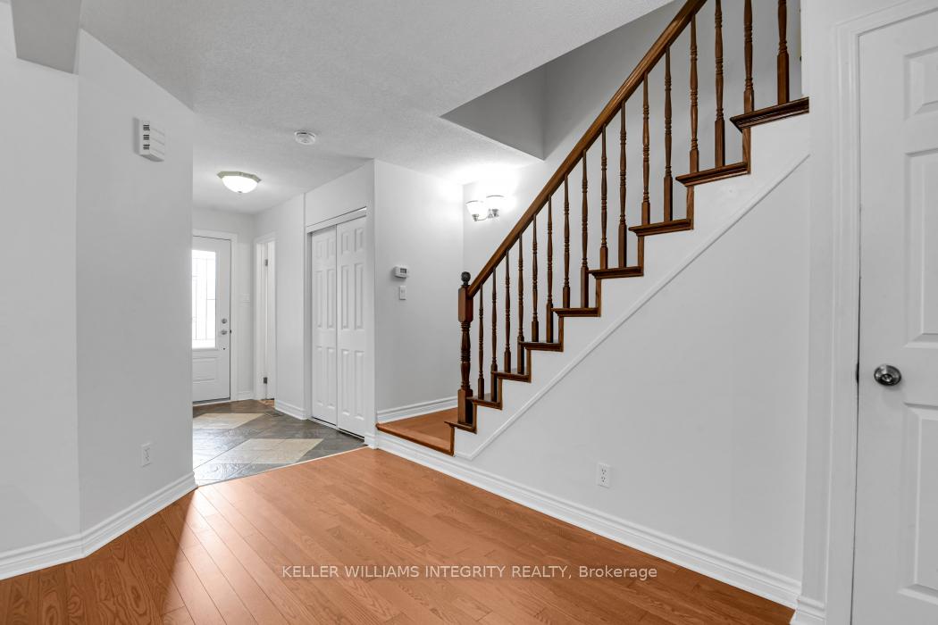 Photo 4 of 72 Woodbury Crescent, Ottawa, Hunt Club Park — HOMEH