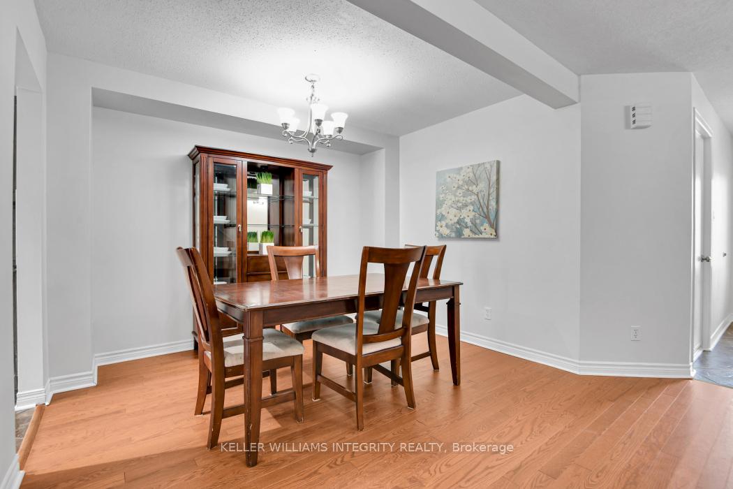 Photo 6 of 72 Woodbury Crescent, Ottawa, Hunt Club Park — HOMEH