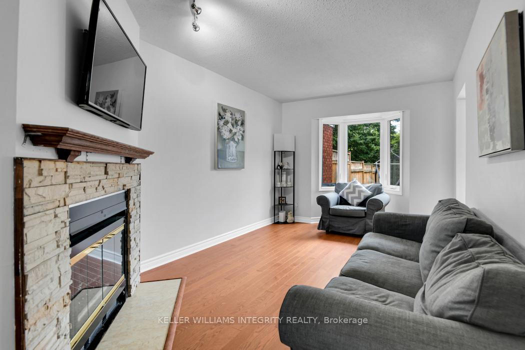 Photo 7 of 72 Woodbury Crescent, Ottawa, Hunt Club Park — HOMEH