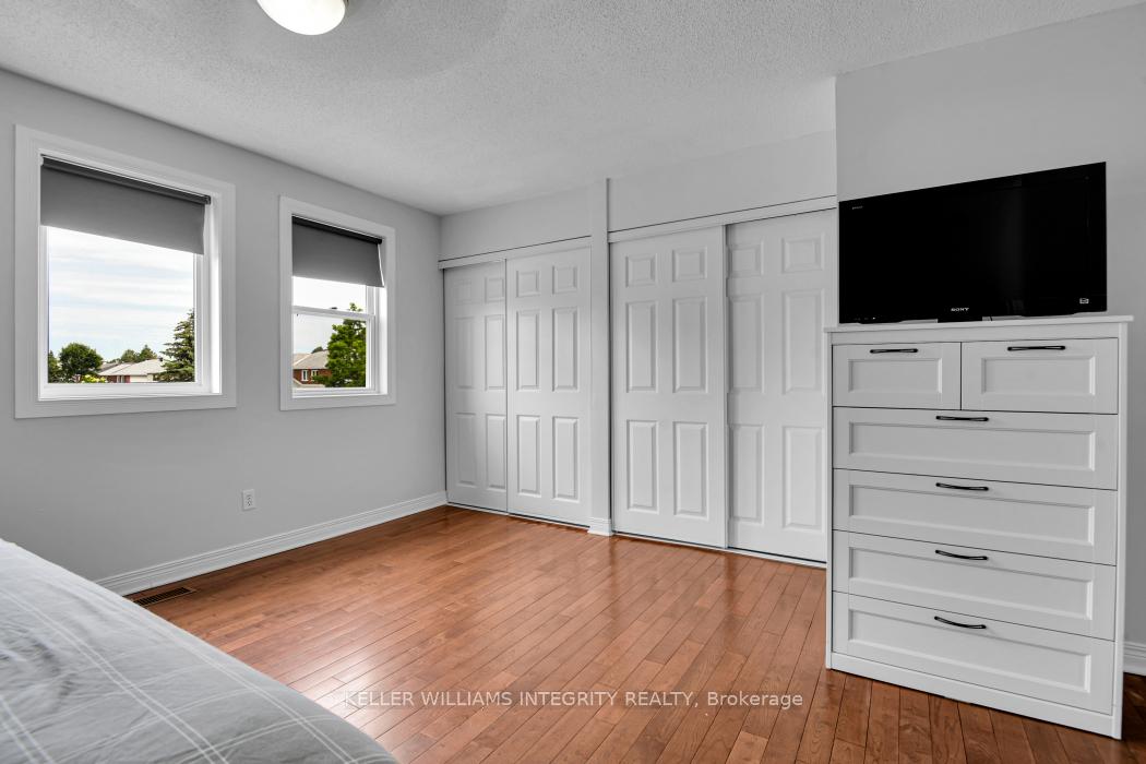 Photo 17 of 72 Woodbury Crescent, Ottawa, Hunt Club Park — HOMEH
