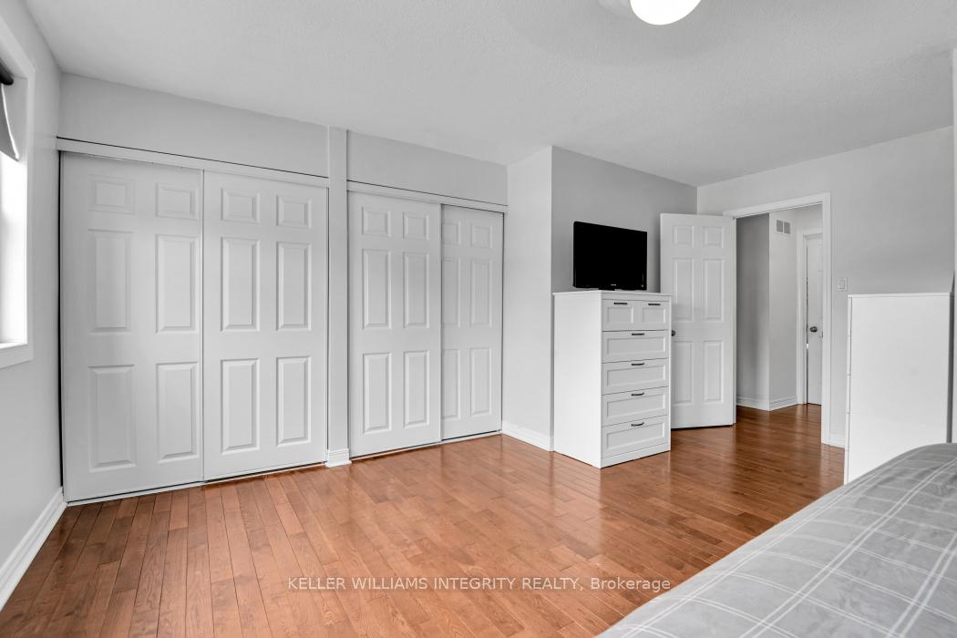 Photo 18 of 72 Woodbury Crescent, Ottawa, Hunt Club Park — HOMEH