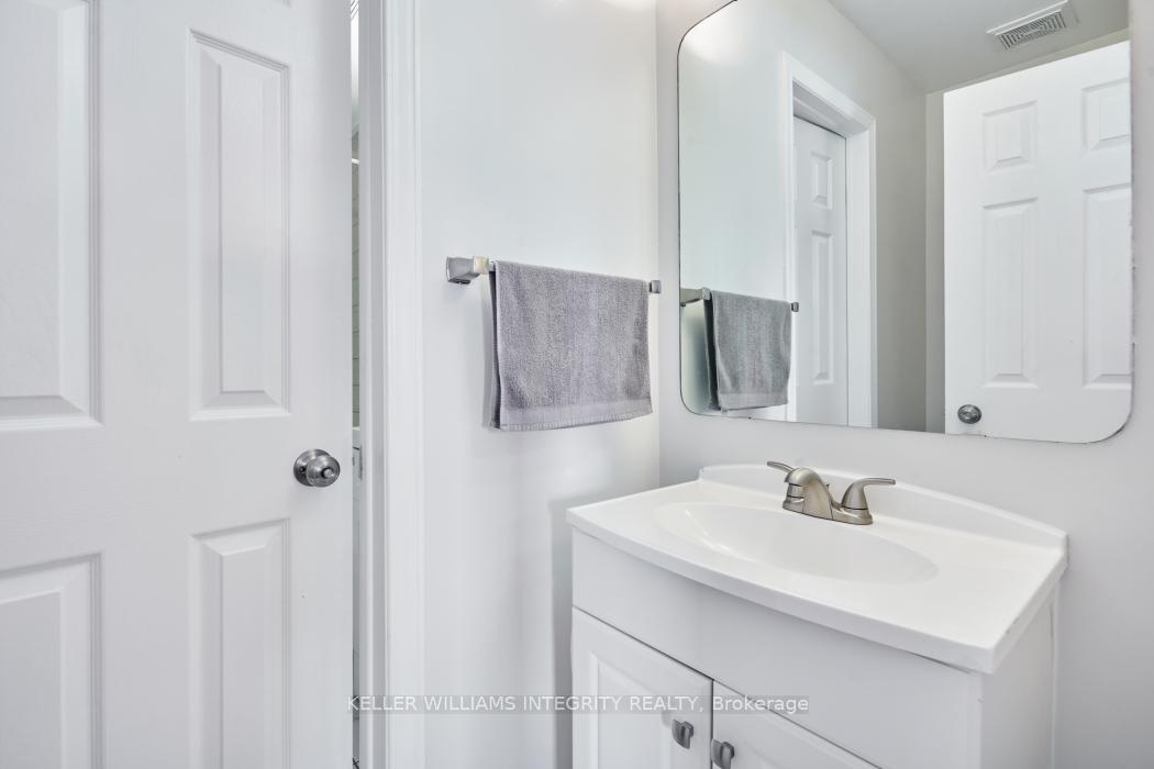 Photo 20 of 72 Woodbury Crescent, Ottawa, Hunt Club Park — HOMEH