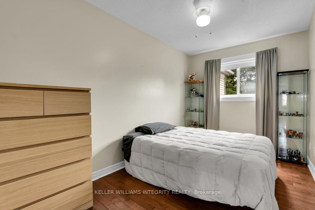 Photo 23 of 72 Woodbury Crescent, Ottawa, Hunt Club Park — HOMEH
