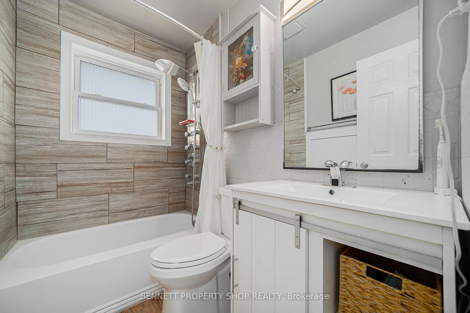 Photo 12 of 1109 Edward Street, Ottawa, Manotick Long Island & Nicholls Island — HOMEH