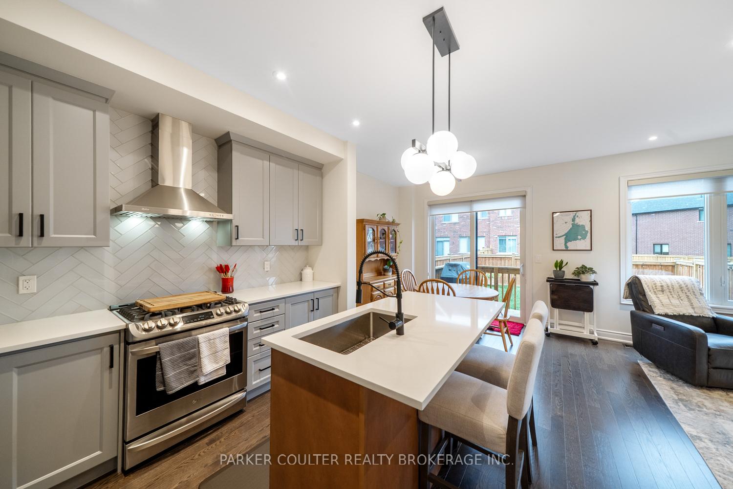 Photo 6 of 2107 Wilson Street, Innisfil, Alcona — HOMEH