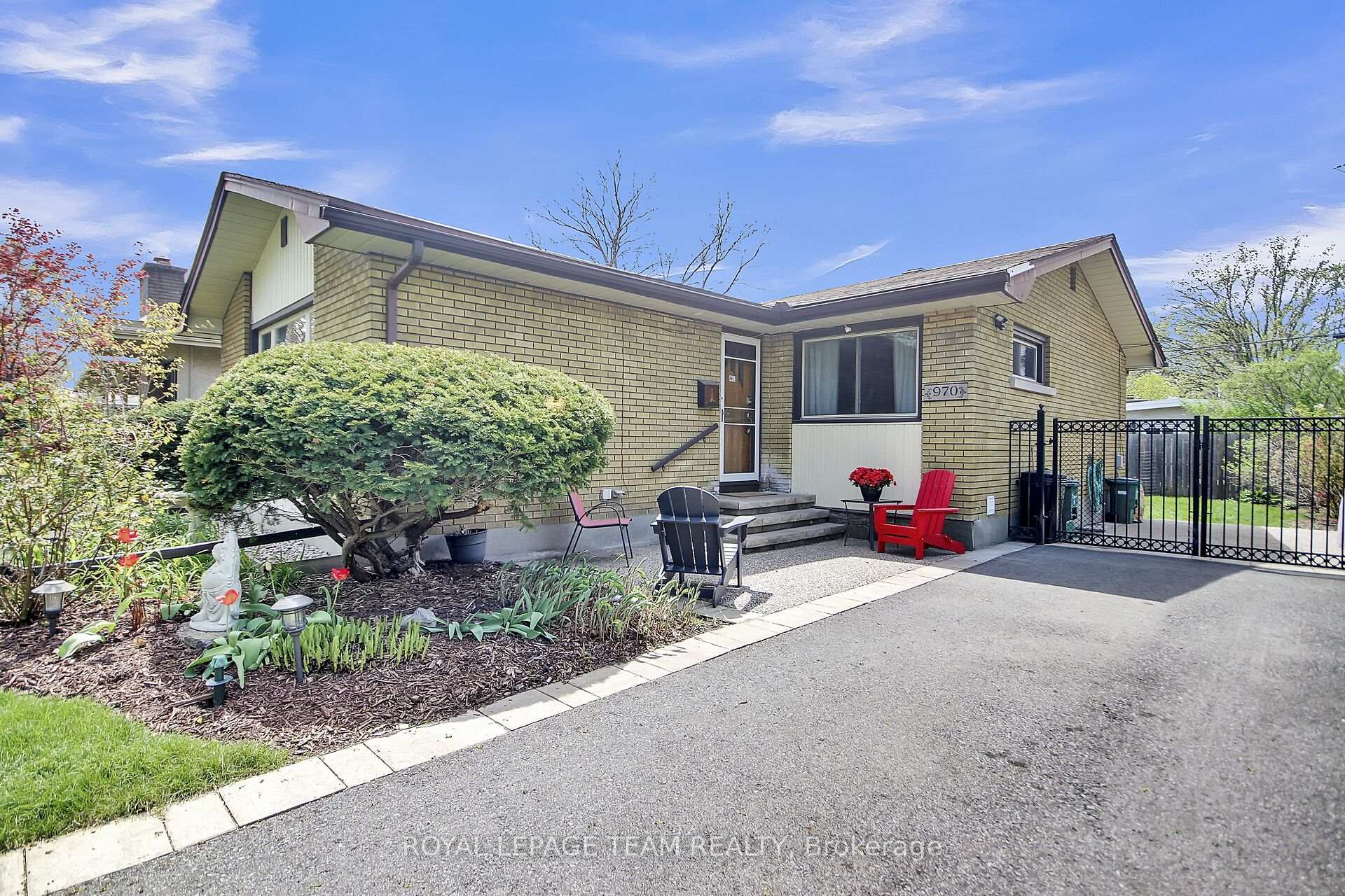Photo 5 of 970 Parkhurst Boulevard, Ottawa, McKellar Heights/Glabar Park — HOMEH