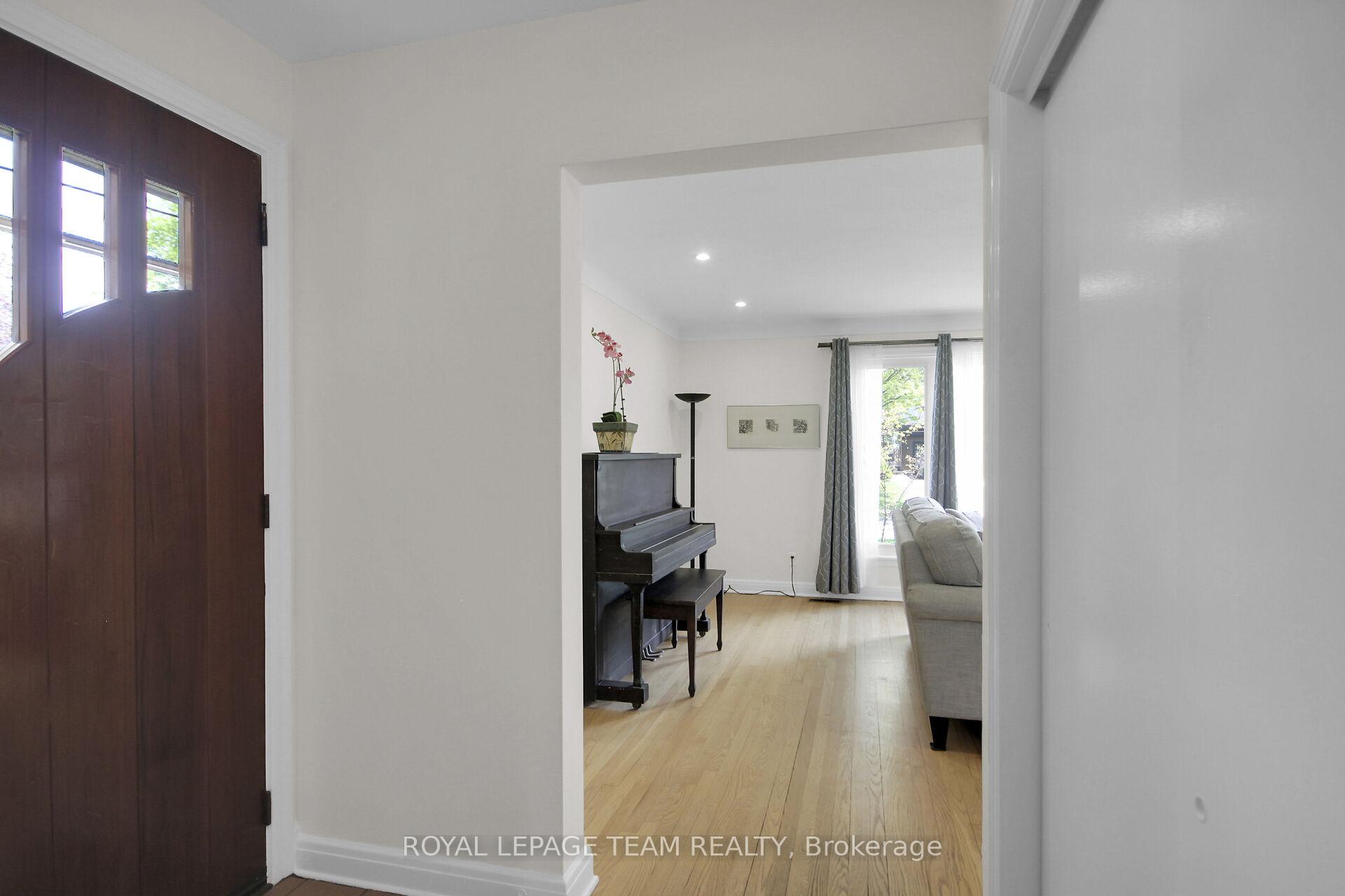 Photo 7 of 970 Parkhurst Boulevard, Ottawa, McKellar Heights/Glabar Park — HOMEH