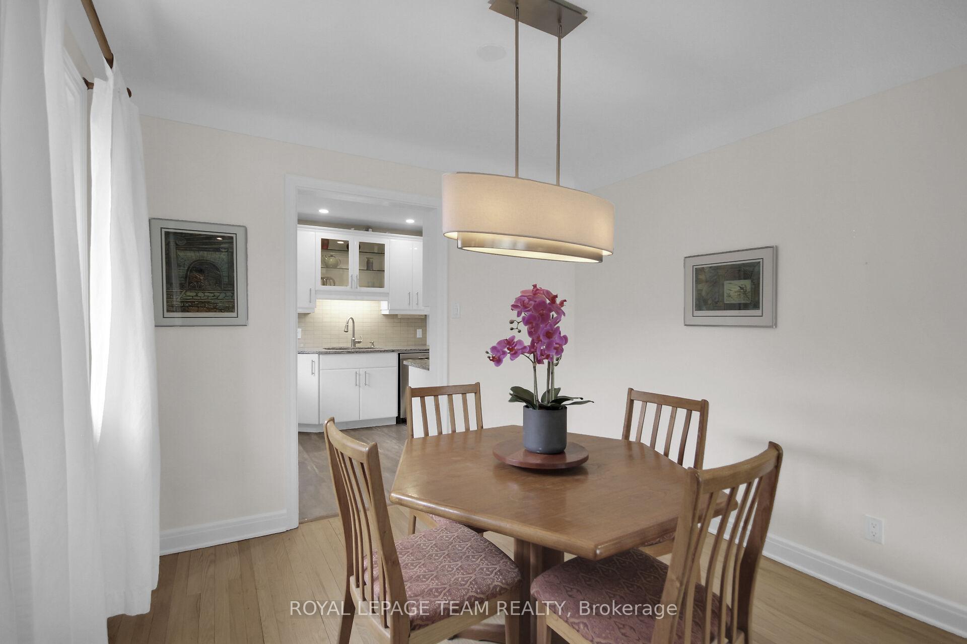 Photo 12 of 970 Parkhurst Boulevard, Ottawa, McKellar Heights/Glabar Park — HOMEH