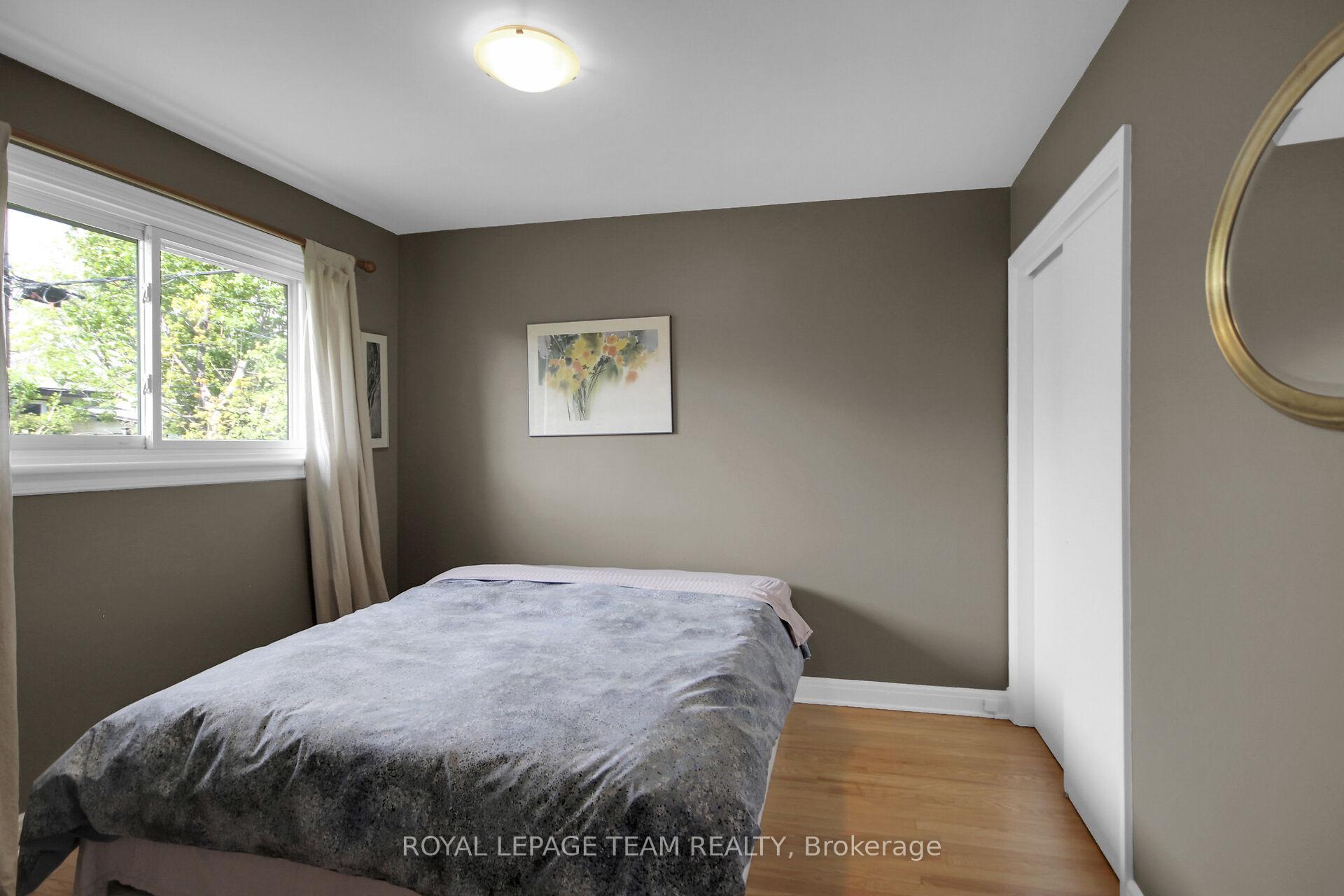 Photo 18 of 970 Parkhurst Boulevard, Ottawa, McKellar Heights/Glabar Park — HOMEH