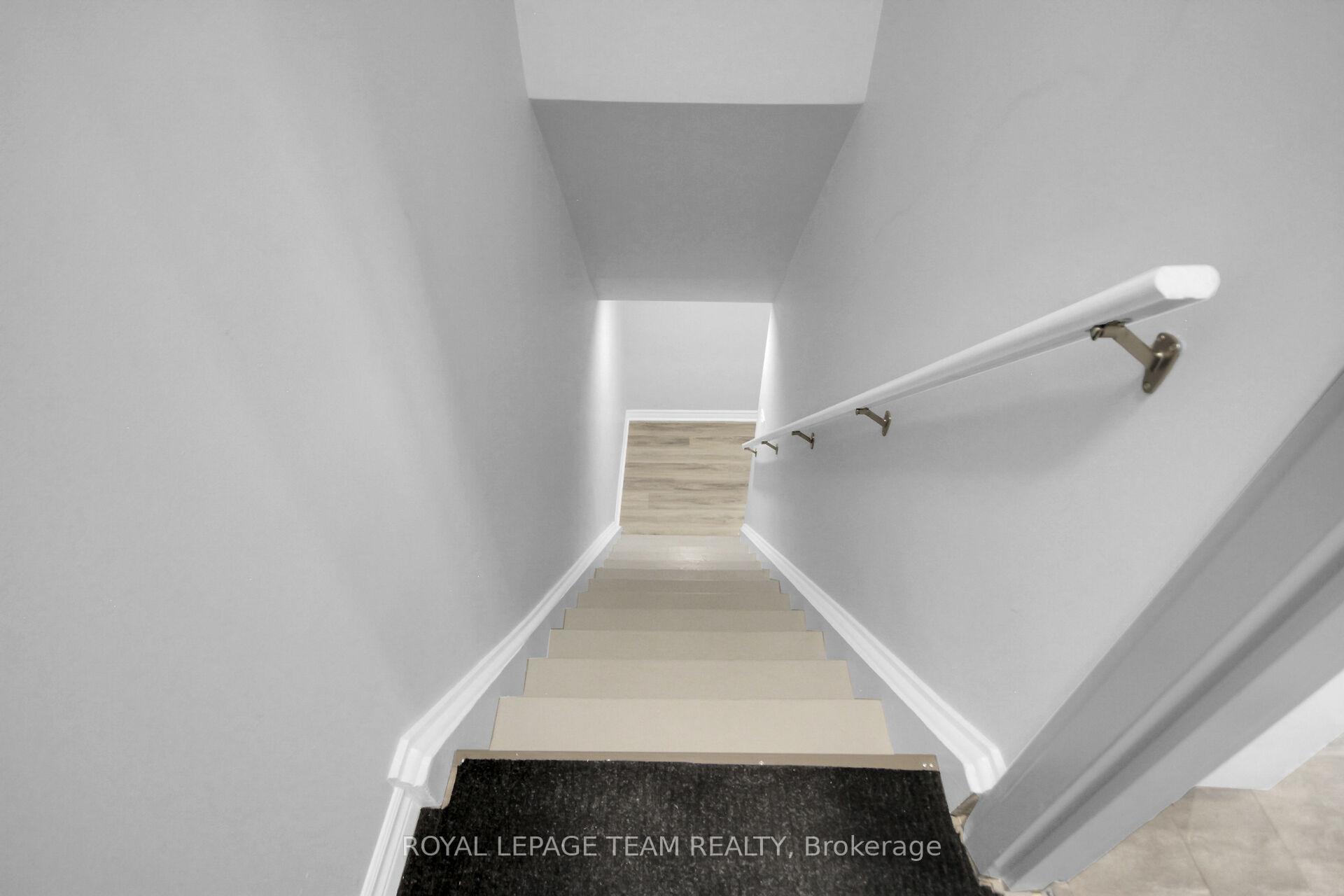 Photo 21 of 970 Parkhurst Boulevard, Ottawa, McKellar Heights/Glabar Park — HOMEH