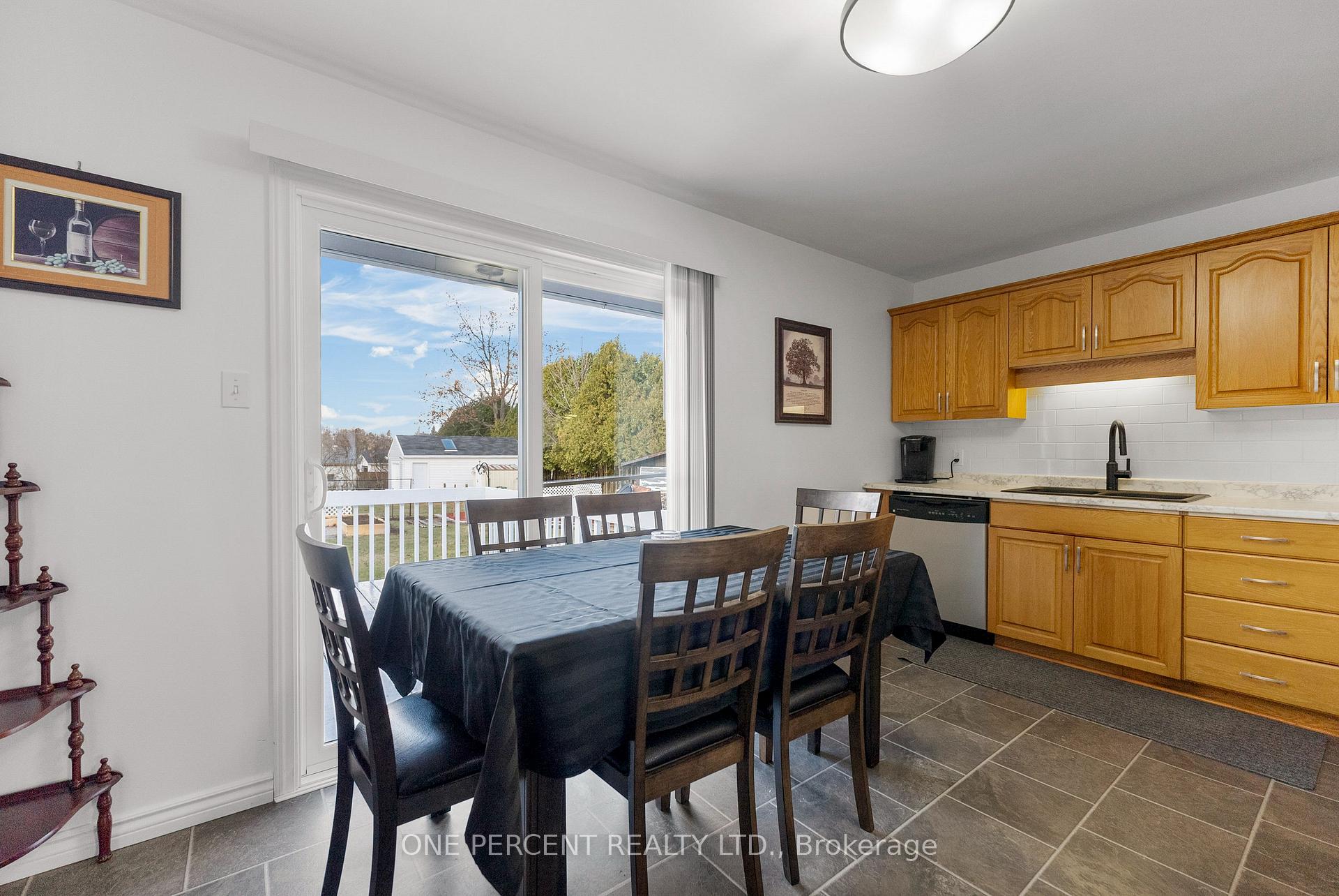 Photo 7 of 626 Willow Drive, Laurentian Valley — HOMEH