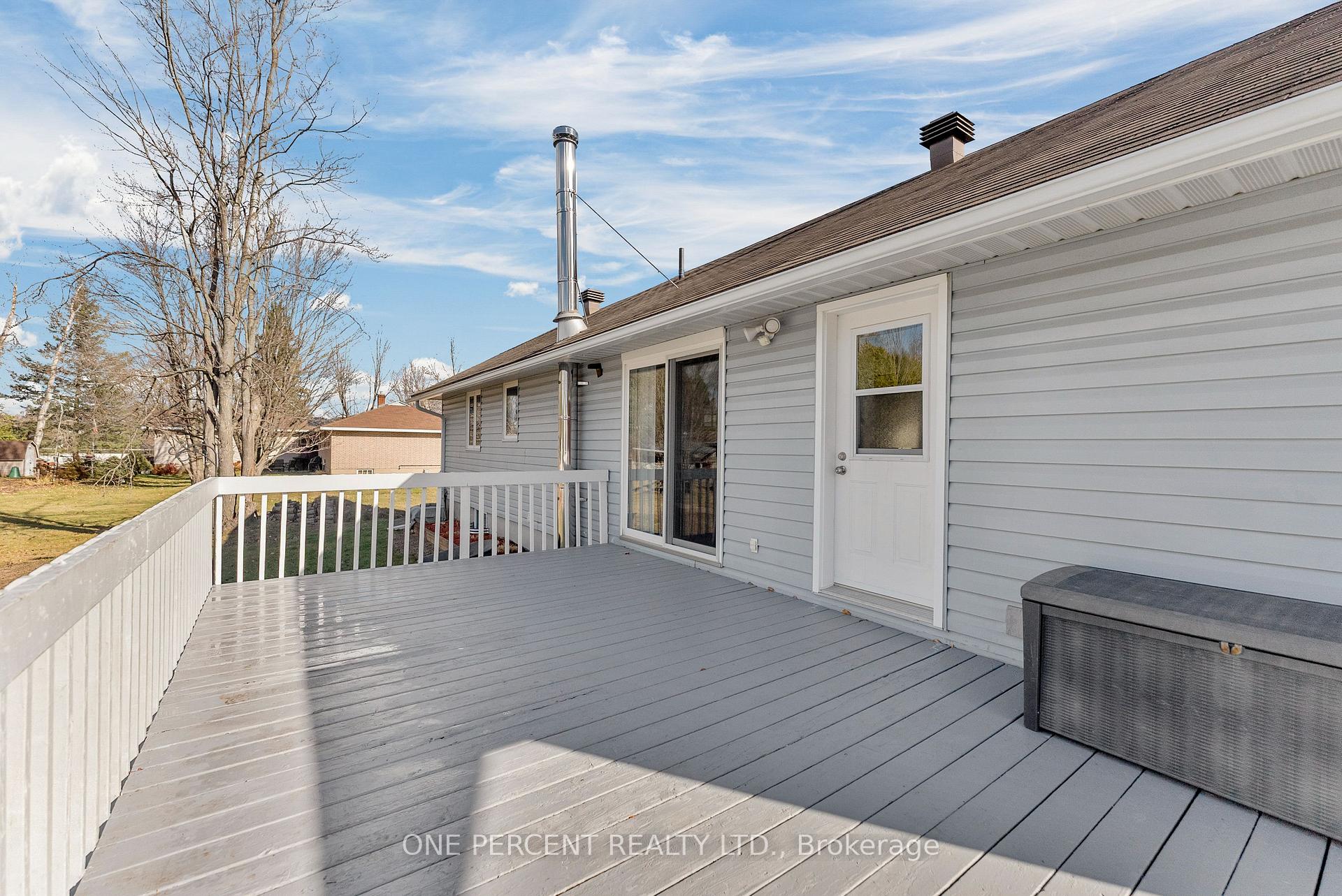 Photo 24 of 626 Willow Drive, Laurentian Valley — HOMEH