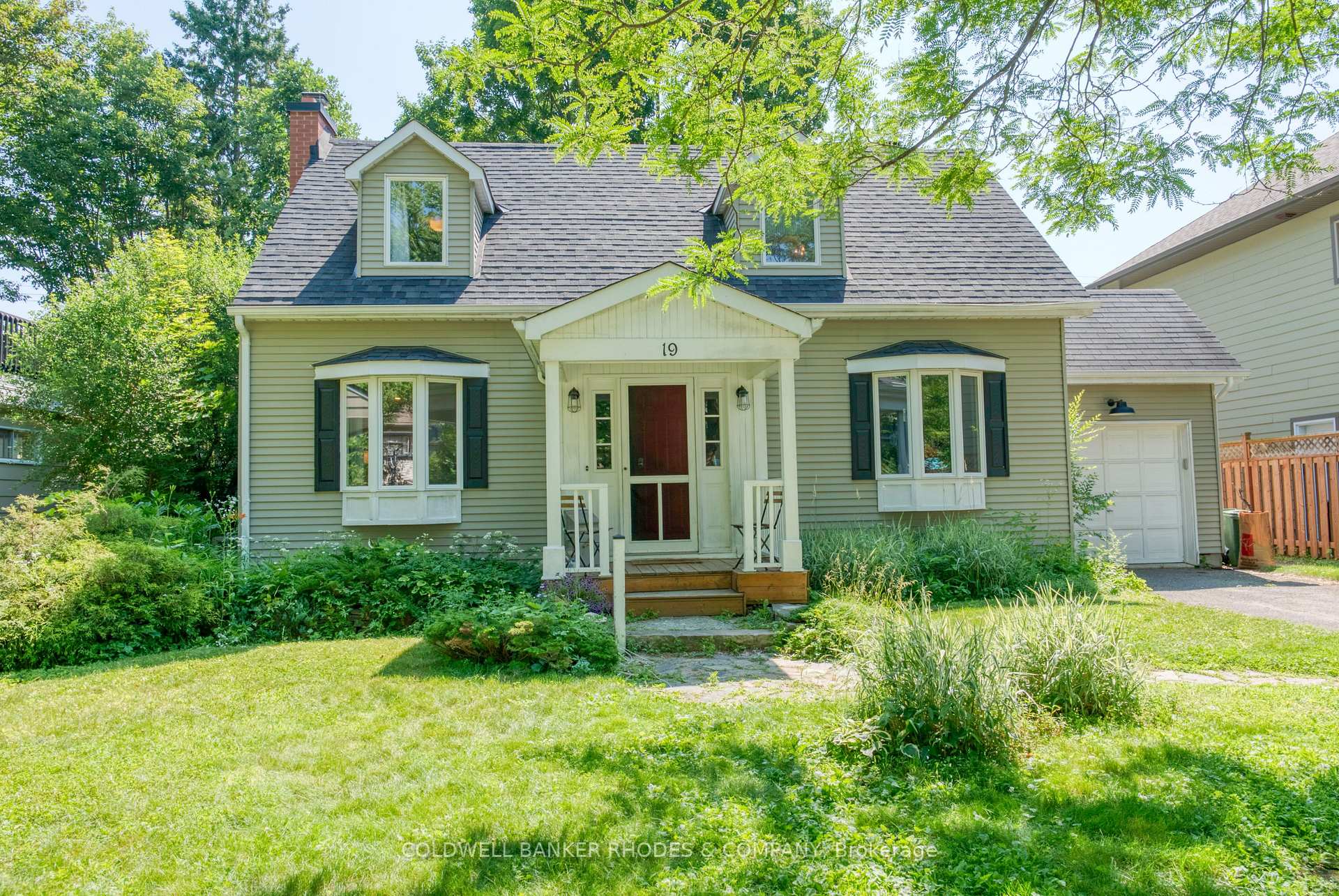 Front of 19 Kilbarry Crescent