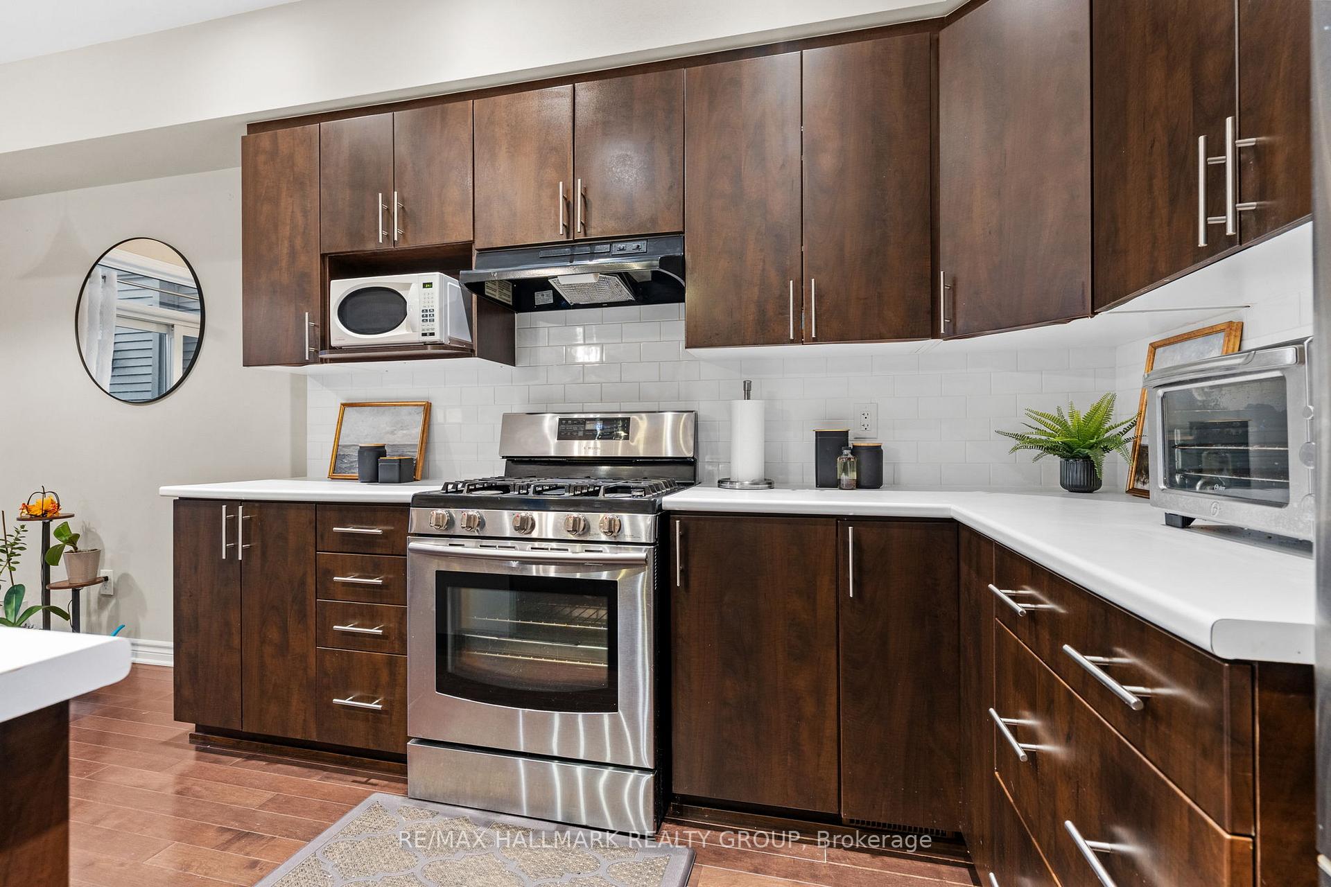 Photo 16 of 938 Fletcher Circle, Ottawa, Kanata - Kanata Lakes/Heritage Hills — HOMEH