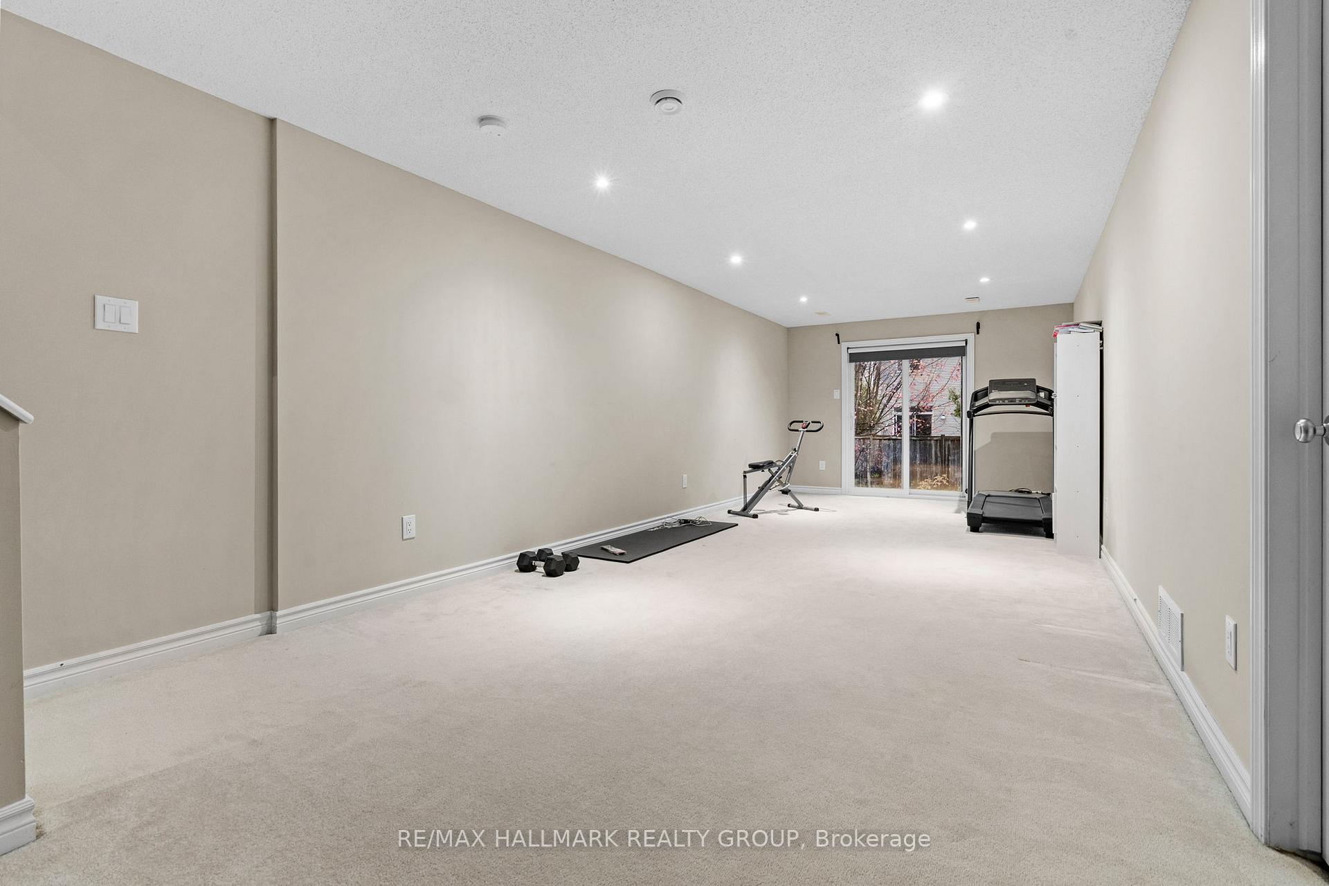 Photo 39 of 938 Fletcher Circle, Ottawa, Kanata - Kanata Lakes/Heritage Hills — HOMEH