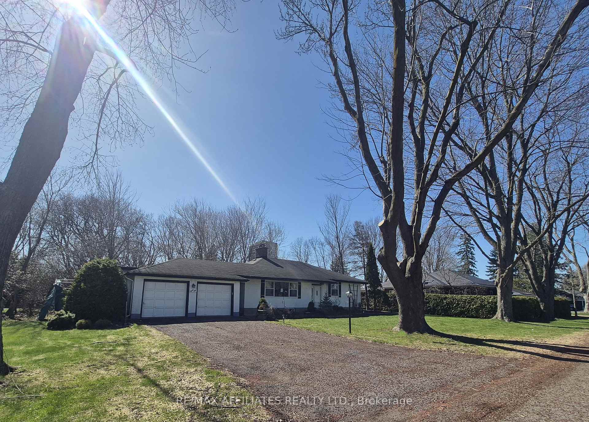 Front of 850 Killeen Avenue