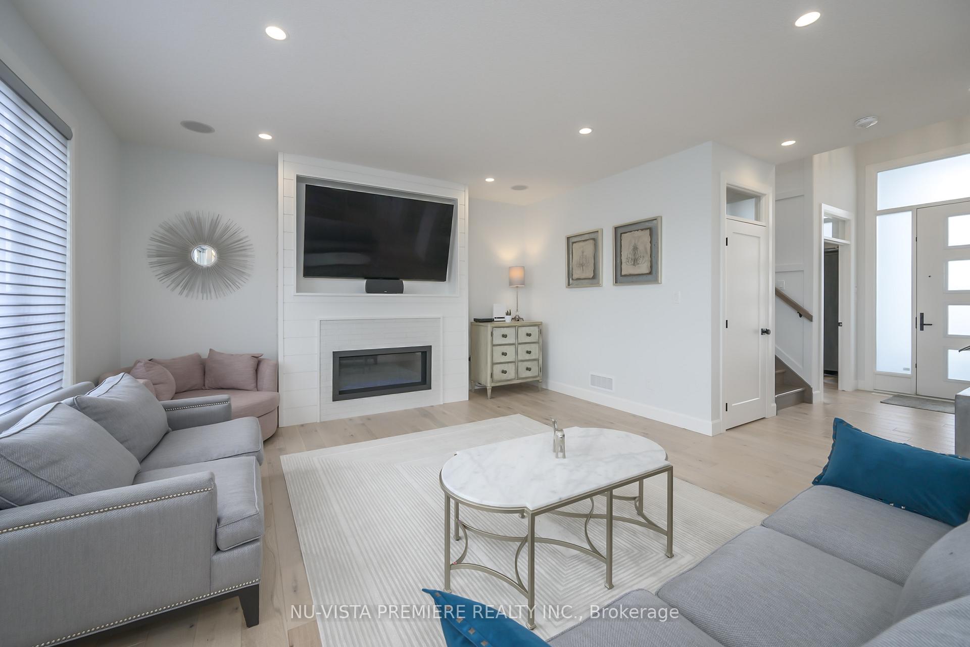 Photo 6 of 106 Jefferson Street, Lucan Biddulph, Lucan — HOMEH