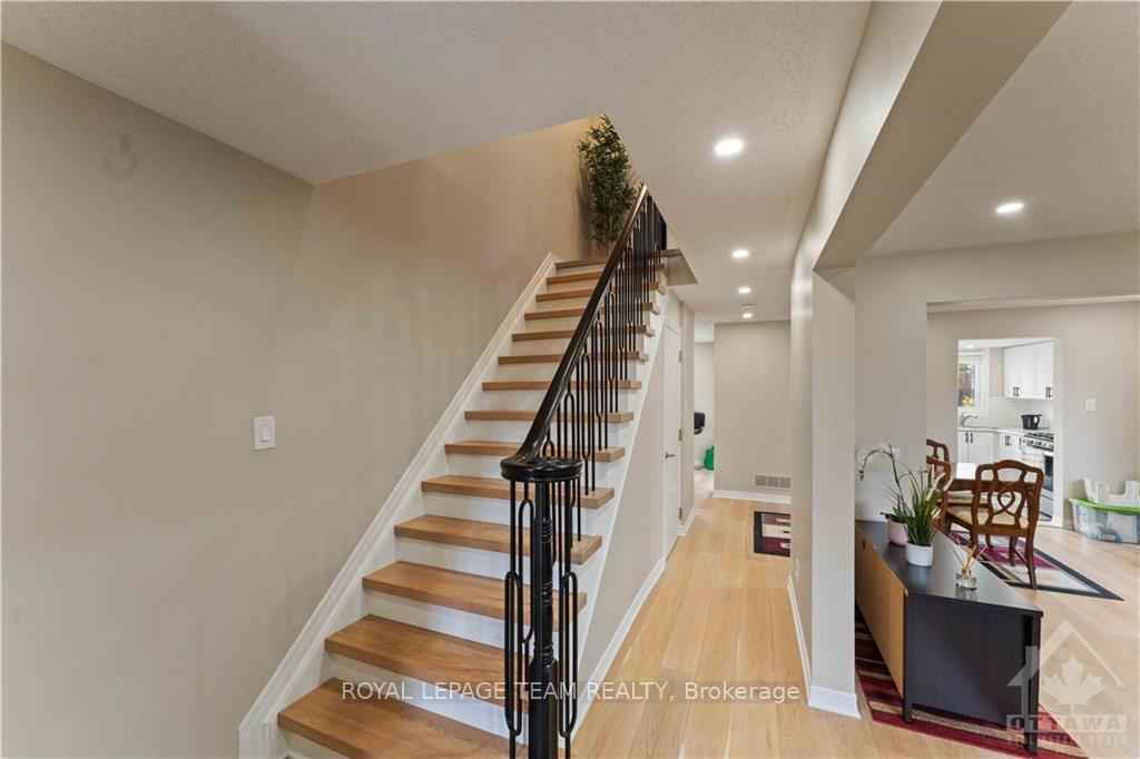 Photo 3 of Unit UPPER, 1520 Blohm Drive, Ottawa, Hunt Club Park — HOMEH