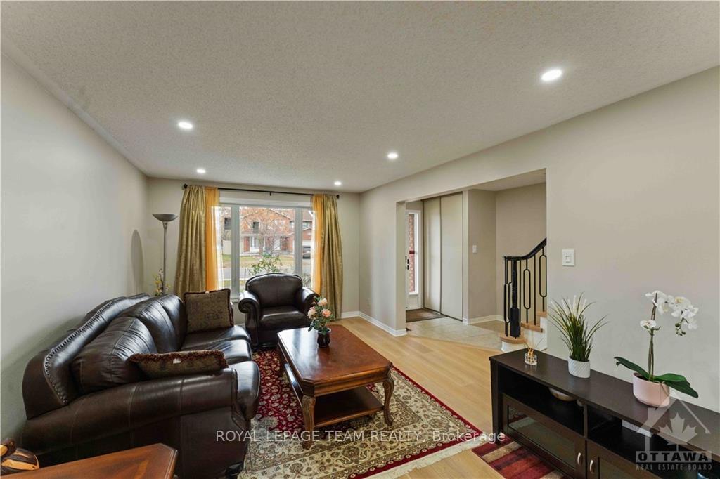 Photo 8 of Unit UPPER, 1520 Blohm Drive, Ottawa, Hunt Club Park — HOMEH