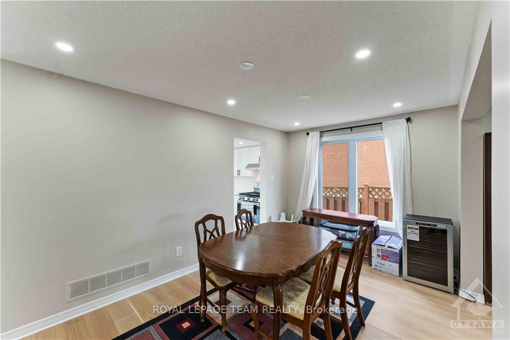 Photo 10 of Unit UPPER, 1520 Blohm Drive, Ottawa, Hunt Club Park — HOMEH