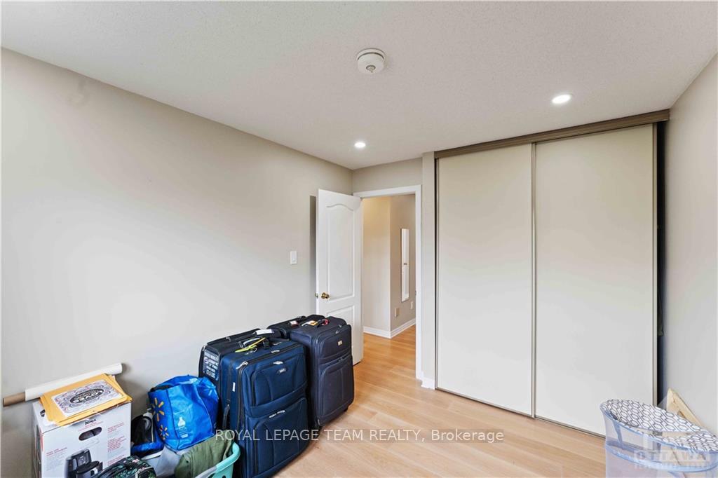 Photo 27 of Unit UPPER, 1520 Blohm Drive, Ottawa, Hunt Club Park — HOMEH