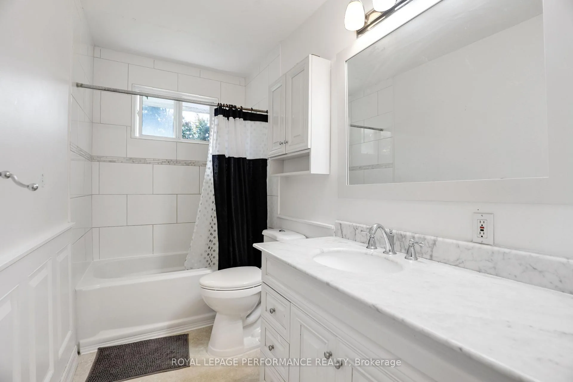 Photo 23 of 142 Meadowlands Drive W, Ottawa, Meadowlands/Crestview — HOMEH