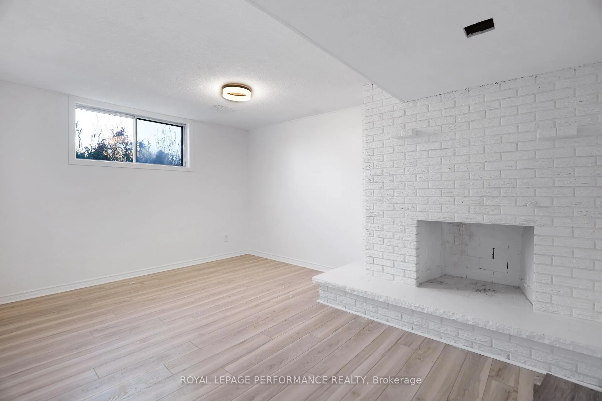Photo 27 of 142 Meadowlands Drive W, Ottawa, Meadowlands/Crestview — HOMEH