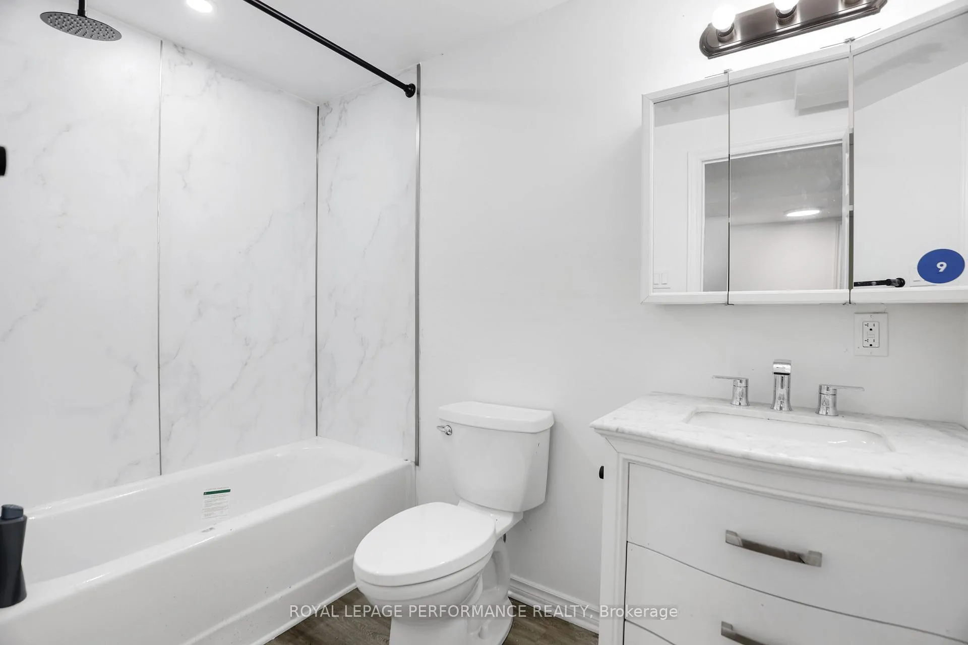 Photo 29 of 142 Meadowlands Drive W, Ottawa, Meadowlands/Crestview — HOMEH